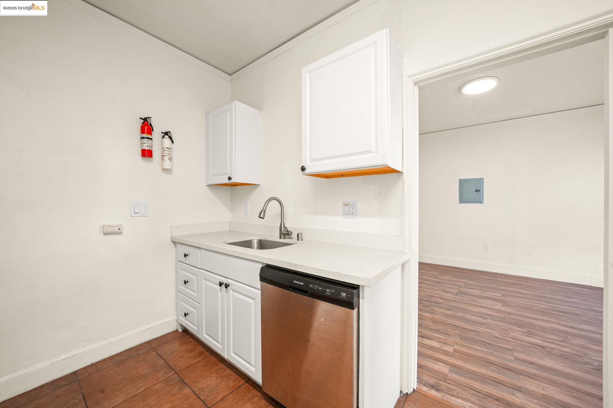 Detail Gallery Image 14 of 50 For 1440 23rd Ave, Oakland,  CA 94606 - – Beds | – Baths