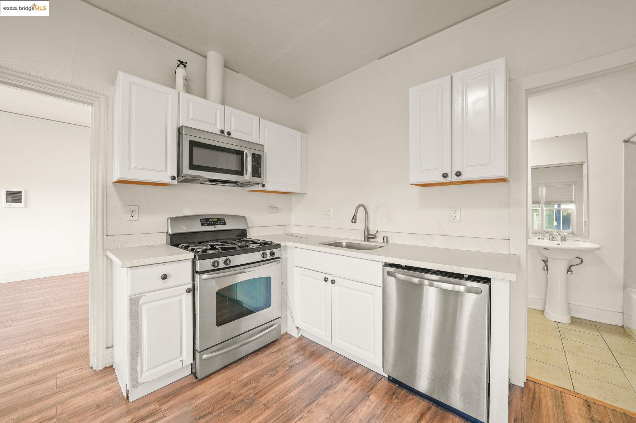 Detail Gallery Image 23 of 50 For 1440 23rd Ave, Oakland,  CA 94606 - – Beds | – Baths