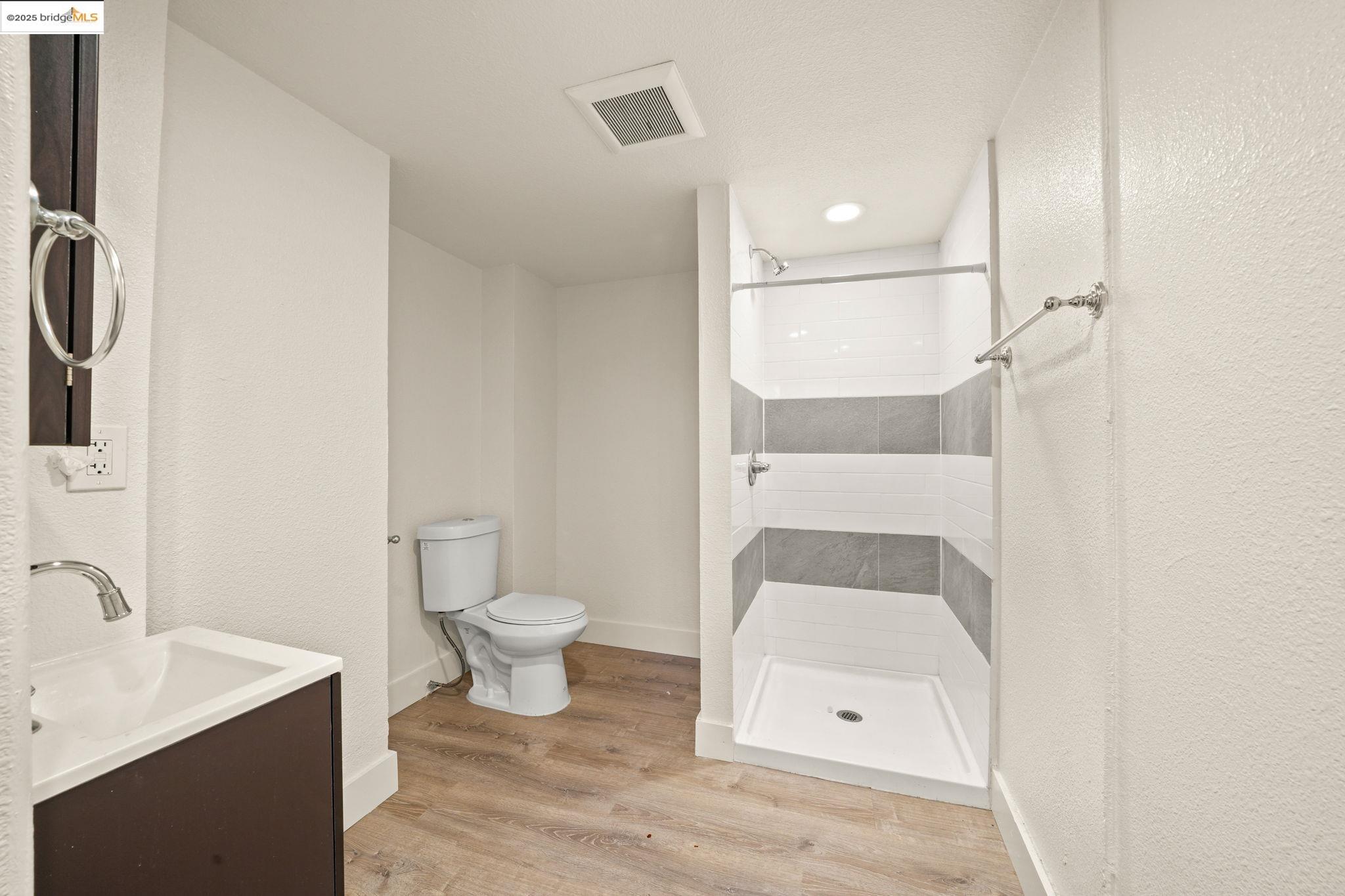 Detail Gallery Image 44 of 50 For 1440 23rd Ave, Oakland,  CA 94606 - – Beds | – Baths