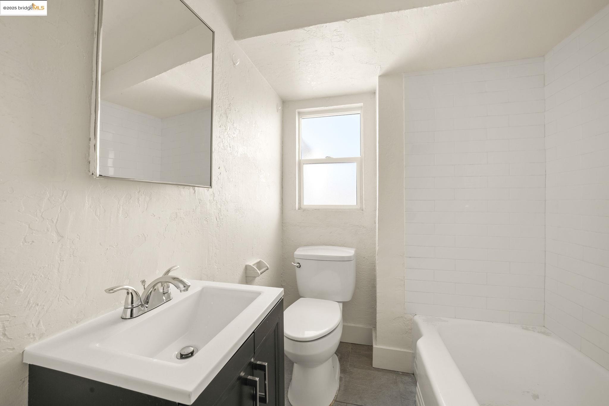 Detail Gallery Image 8 of 50 For 1440 23rd Ave, Oakland,  CA 94606 - – Beds | – Baths