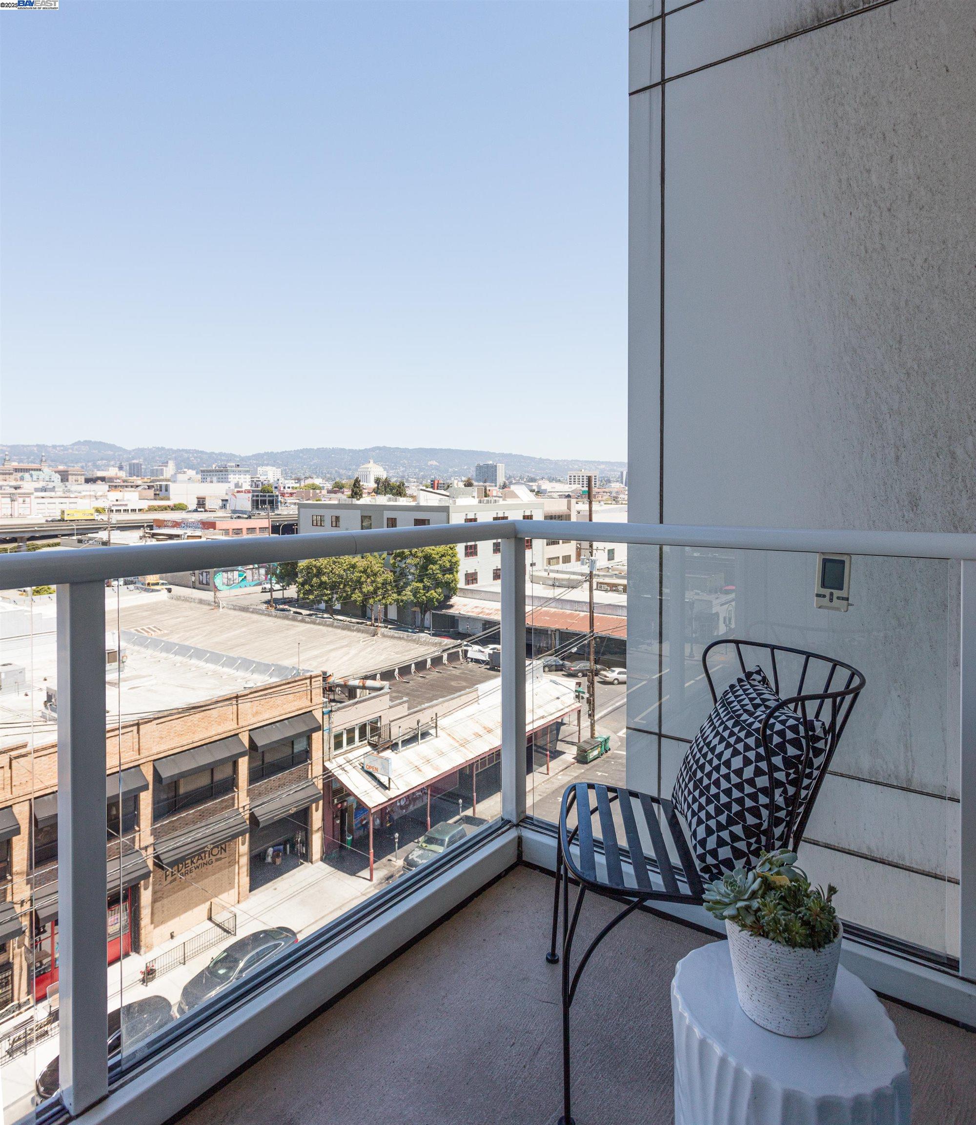 Detail Gallery Image 13 of 34 For 222 Broadway #712,  Oakland,  CA 94607 - 1 Beds | 1 Baths