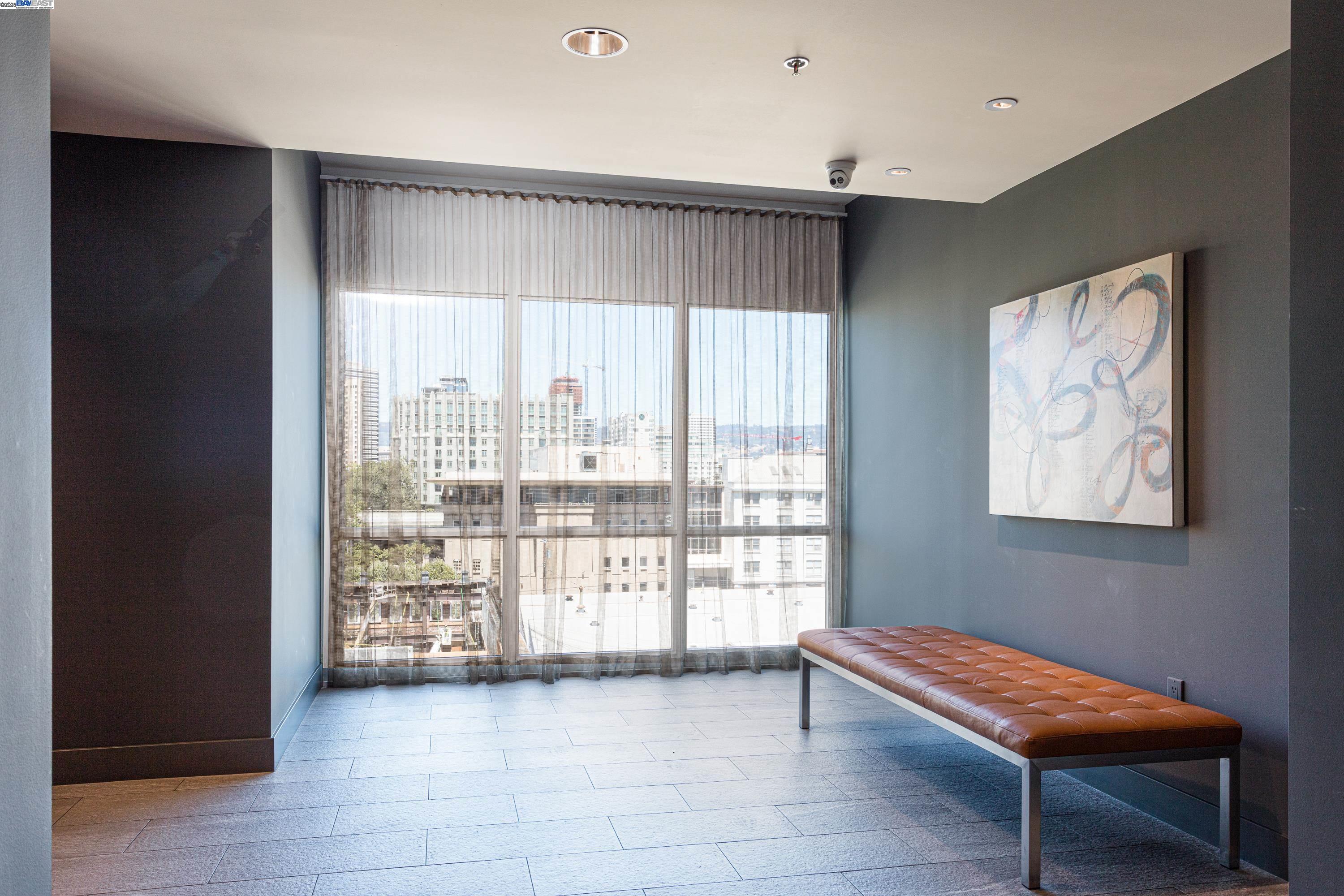 Detail Gallery Image 17 of 34 For 222 Broadway #712,  Oakland,  CA 94607 - 1 Beds | 1 Baths