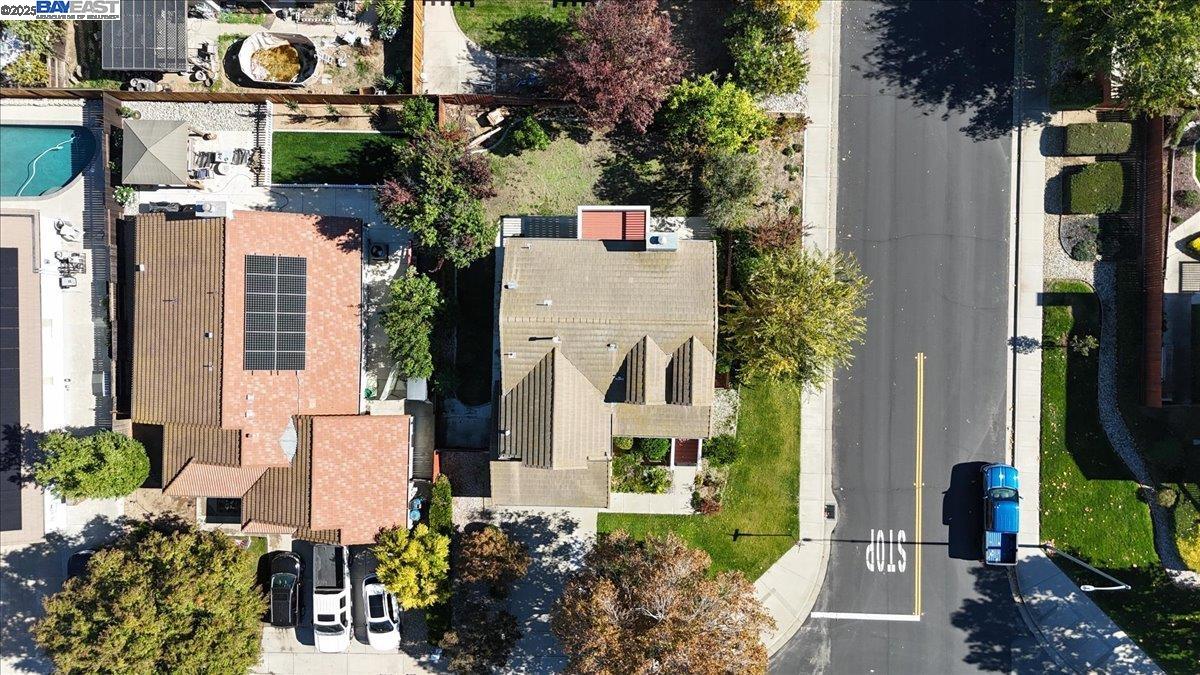 Detail Gallery Image 4 of 45 For 3944 Oak Grove Drive, Oakley,  CA 94561 - 4 Beds | 2/1 Baths