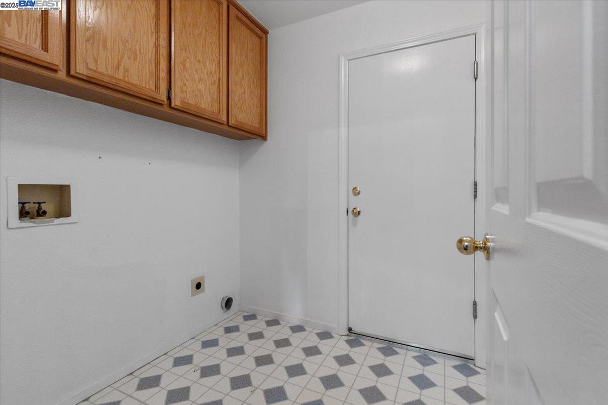 Detail Gallery Image 33 of 45 For 3944 Oak Grove Drive, Oakley,  CA 94561 - 4 Beds | 2/1 Baths