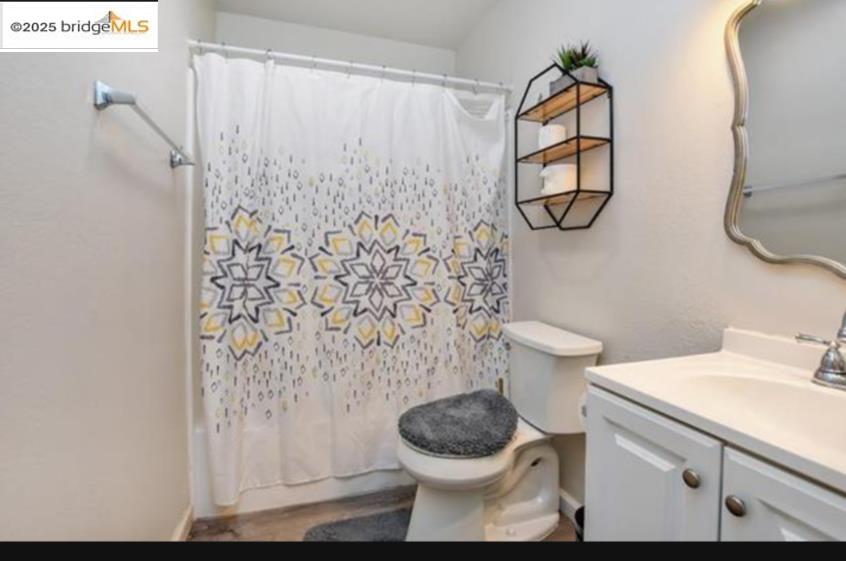 Detail Gallery Image 3 of 28 For 1333 N Camino Alto #249,  Vallejo,  CA 94589 - 3 Beds | 2 Baths