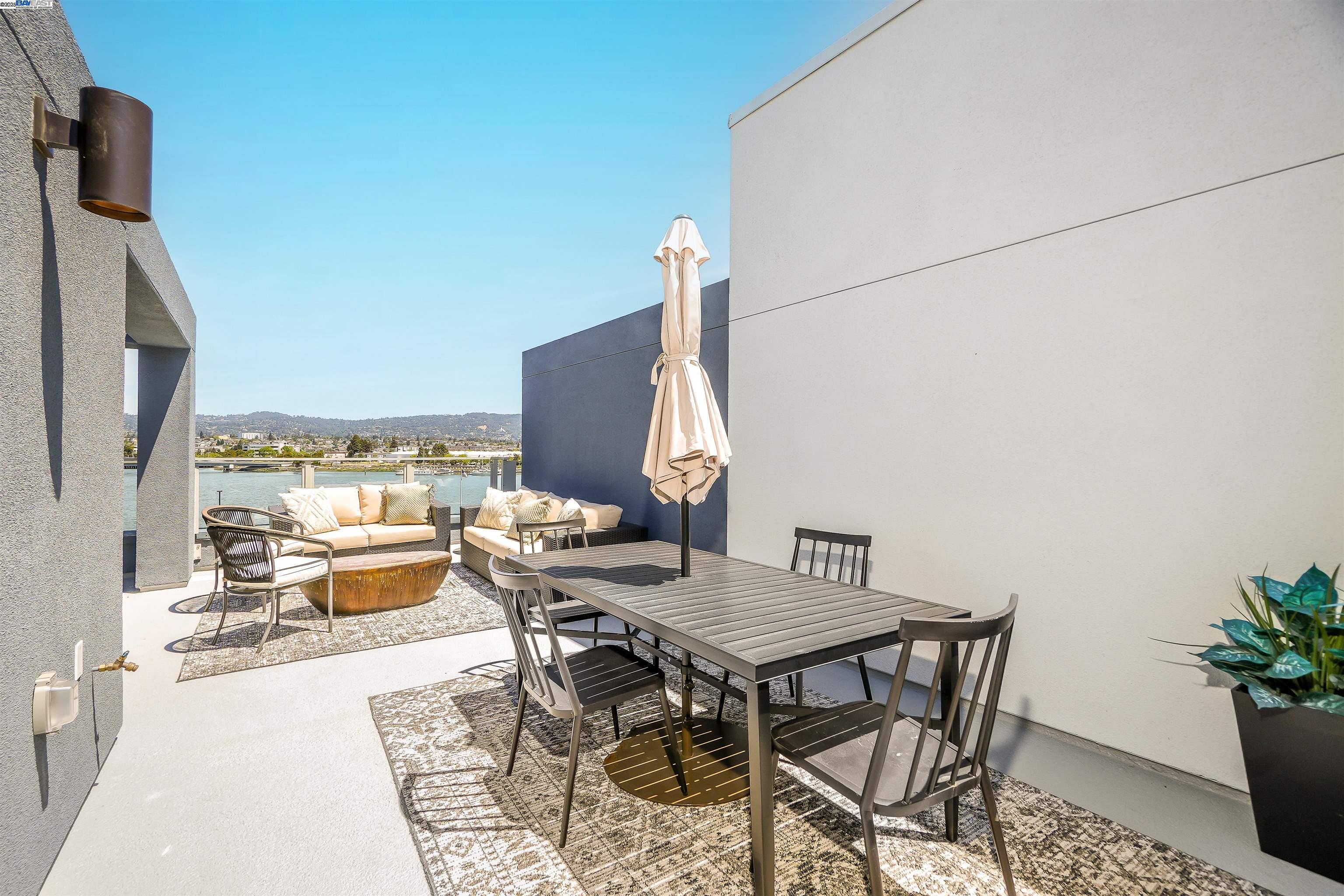 Detail Gallery Image 42 of 60 For 2256 Stanford Street, Alameda,  CA 94501 - 3 Beds | 3/1 Baths