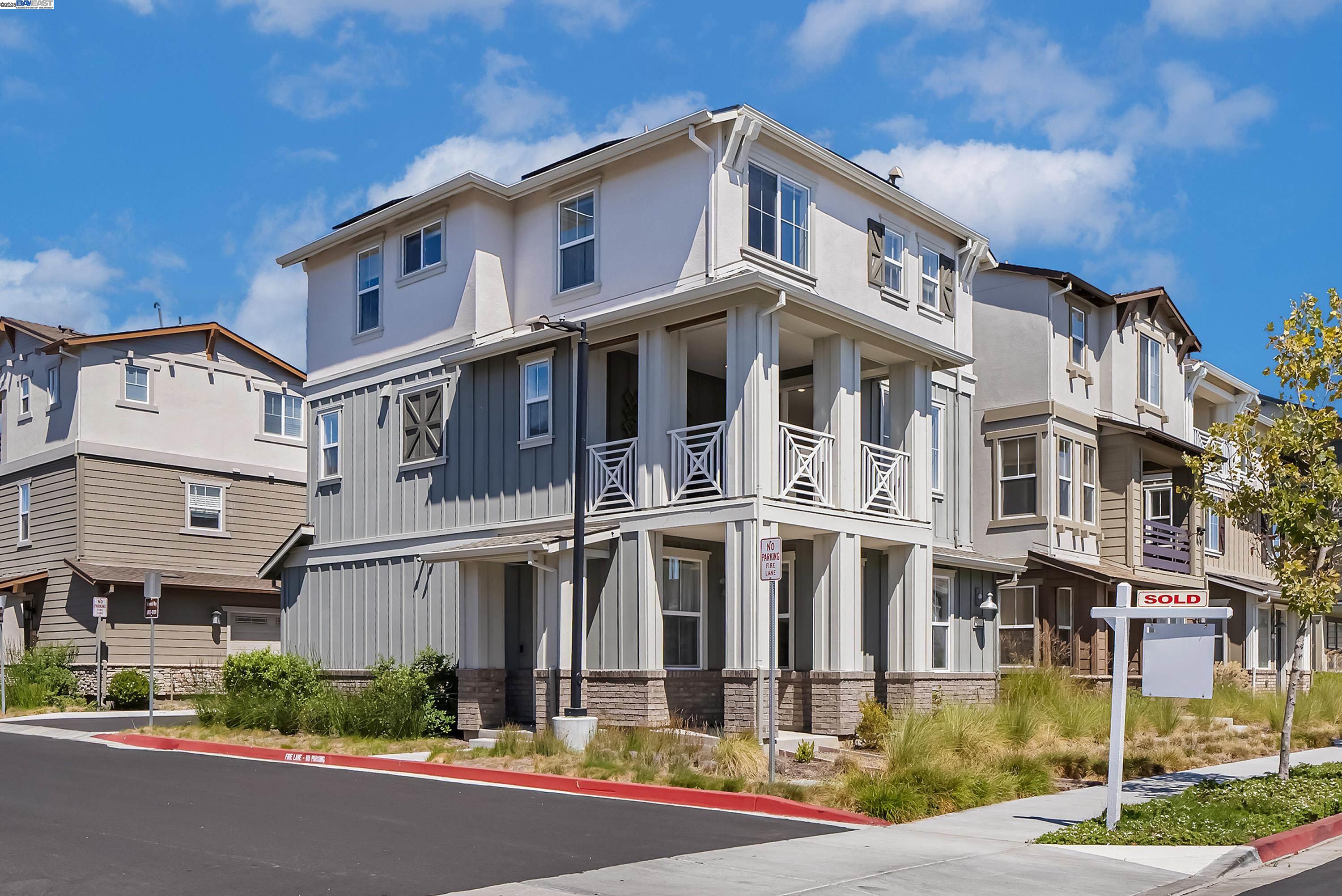 Detail Gallery Image 36 of 56 For 37606 Sand Drift Rd, Newark,  CA 94560 - 3 Beds | 3/1 Baths