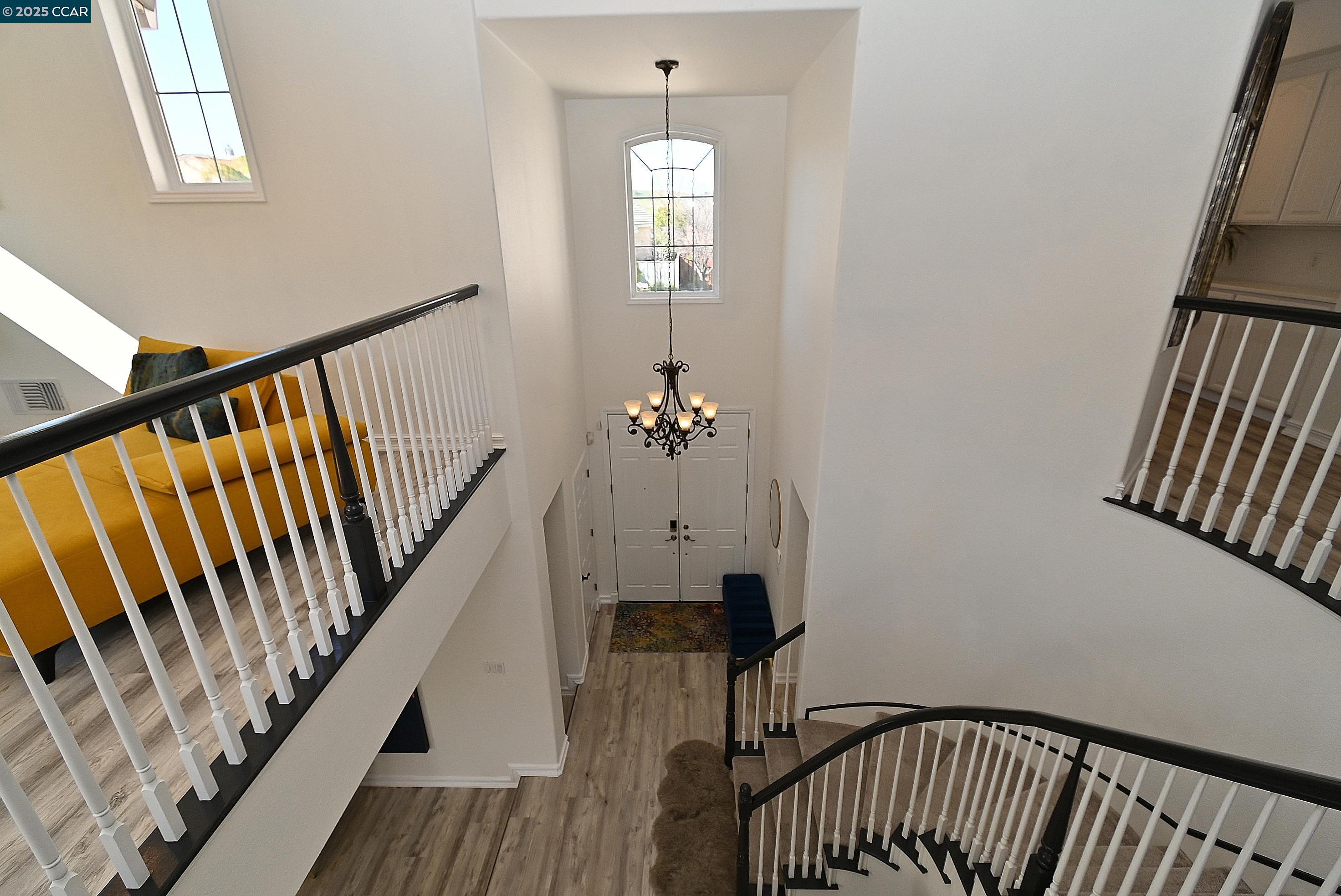 Detail Gallery Image 25 of 55 For 829 Deer Spring Cir, Concord,  CA 94521 - 5 Beds | 2/1 Baths