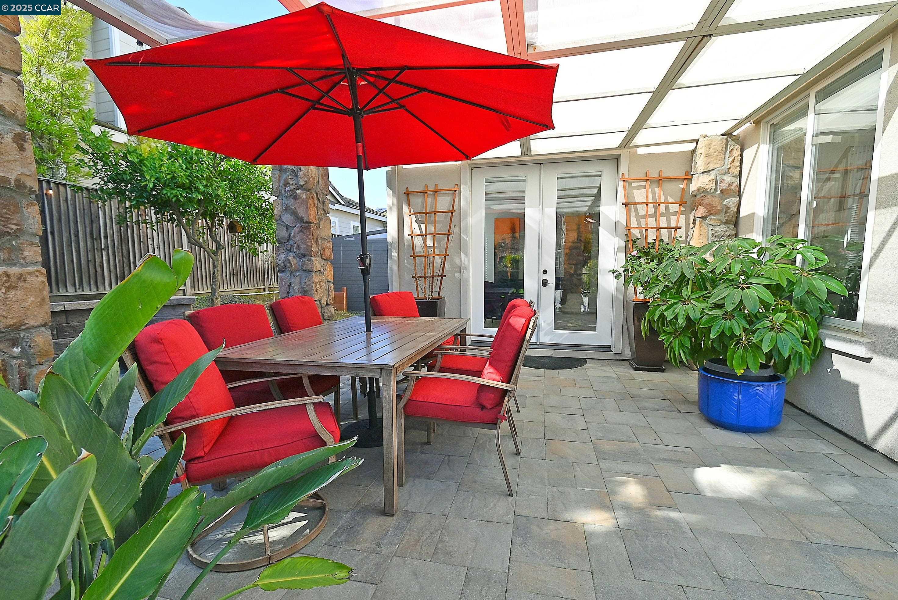 Detail Gallery Image 39 of 55 For 829 Deer Spring Cir, Concord,  CA 94521 - 5 Beds | 2/1 Baths