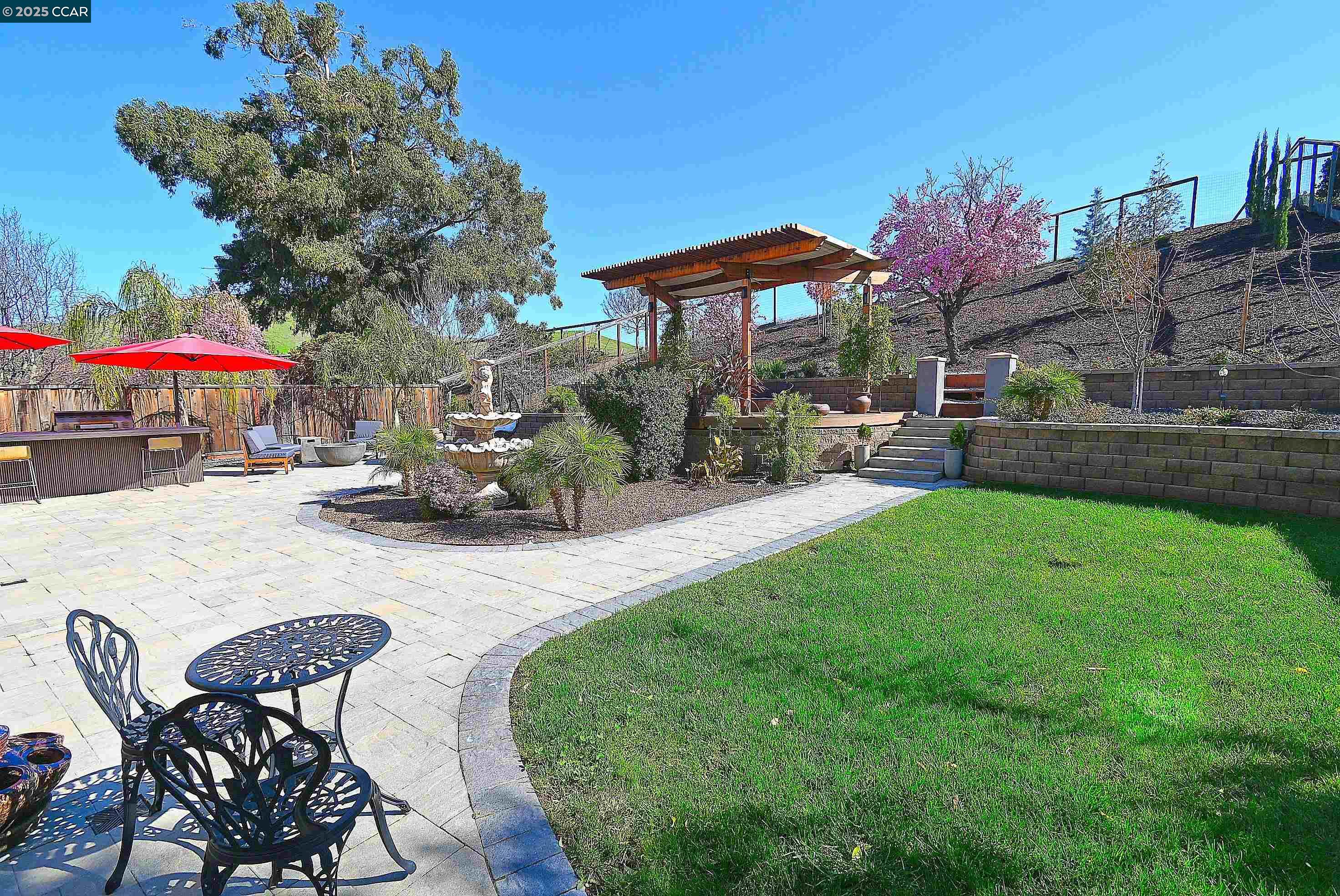 Detail Gallery Image 42 of 55 For 829 Deer Spring Cir, Concord,  CA 94521 - 5 Beds | 2/1 Baths