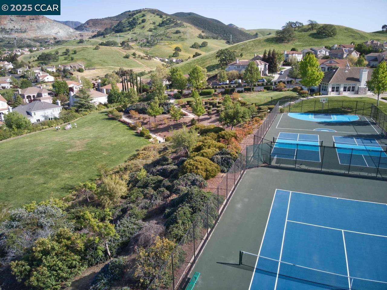 Detail Gallery Image 55 of 55 For 829 Deer Spring Cir, Concord,  CA 94521 - 5 Beds | 2/1 Baths