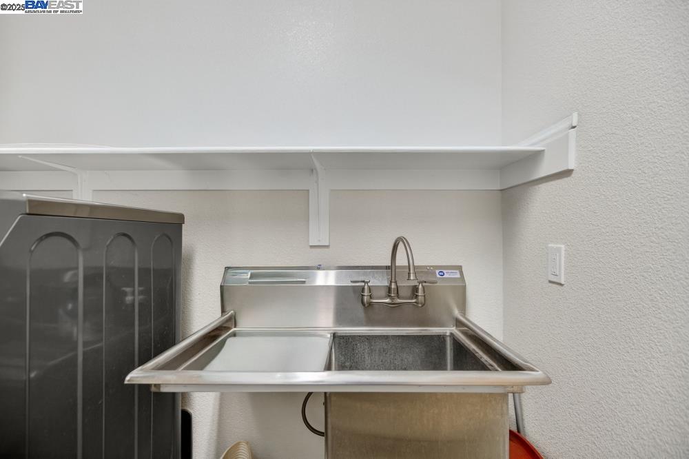 Detail Gallery Image 13 of 27 For 10092 Avocado Way, Elk Grove,  CA 95757 - 3 Beds | 2 Baths