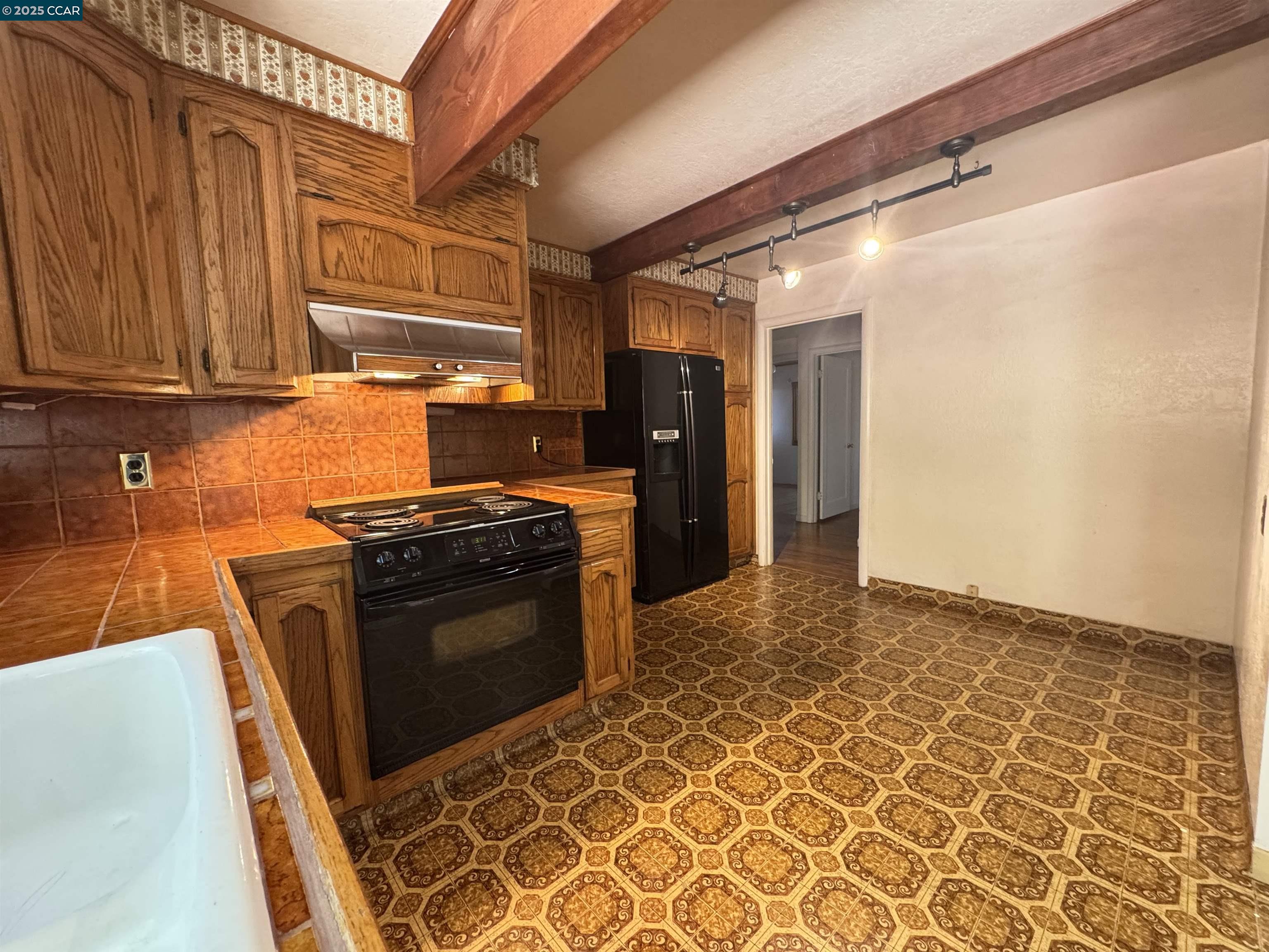 Detail Gallery Image 9 of 29 For 919 Janet Ln, Lafayette,  CA 94549 - 3 Beds | 2 Baths