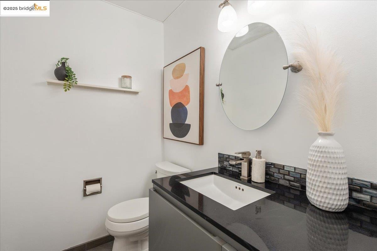 Detail Gallery Image 31 of 60 For 15001 Norton St, San Leandro,  CA 94579 - 3 Beds | 2/1 Baths