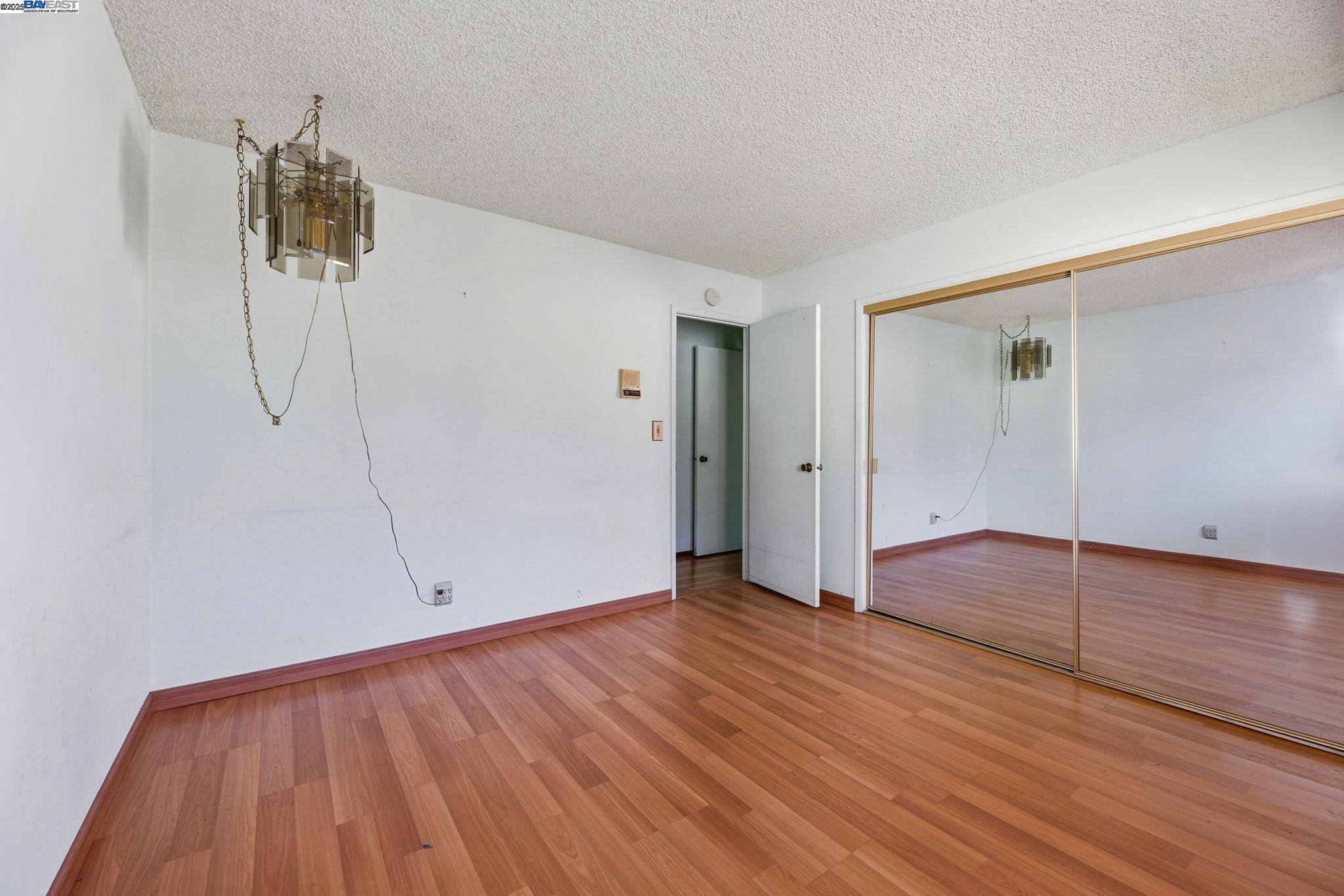 Detail Gallery Image 29 of 46 For 85 Sequoyah View, Oakland,  CA 94605 - 4 Beds | 3 Baths