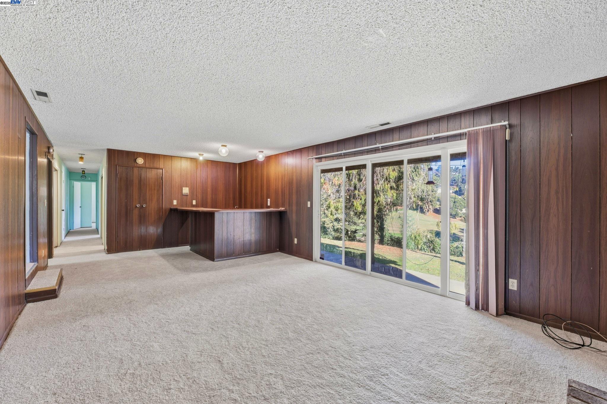 Detail Gallery Image 35 of 46 For 85 Sequoyah View, Oakland,  CA 94605 - 4 Beds | 3 Baths