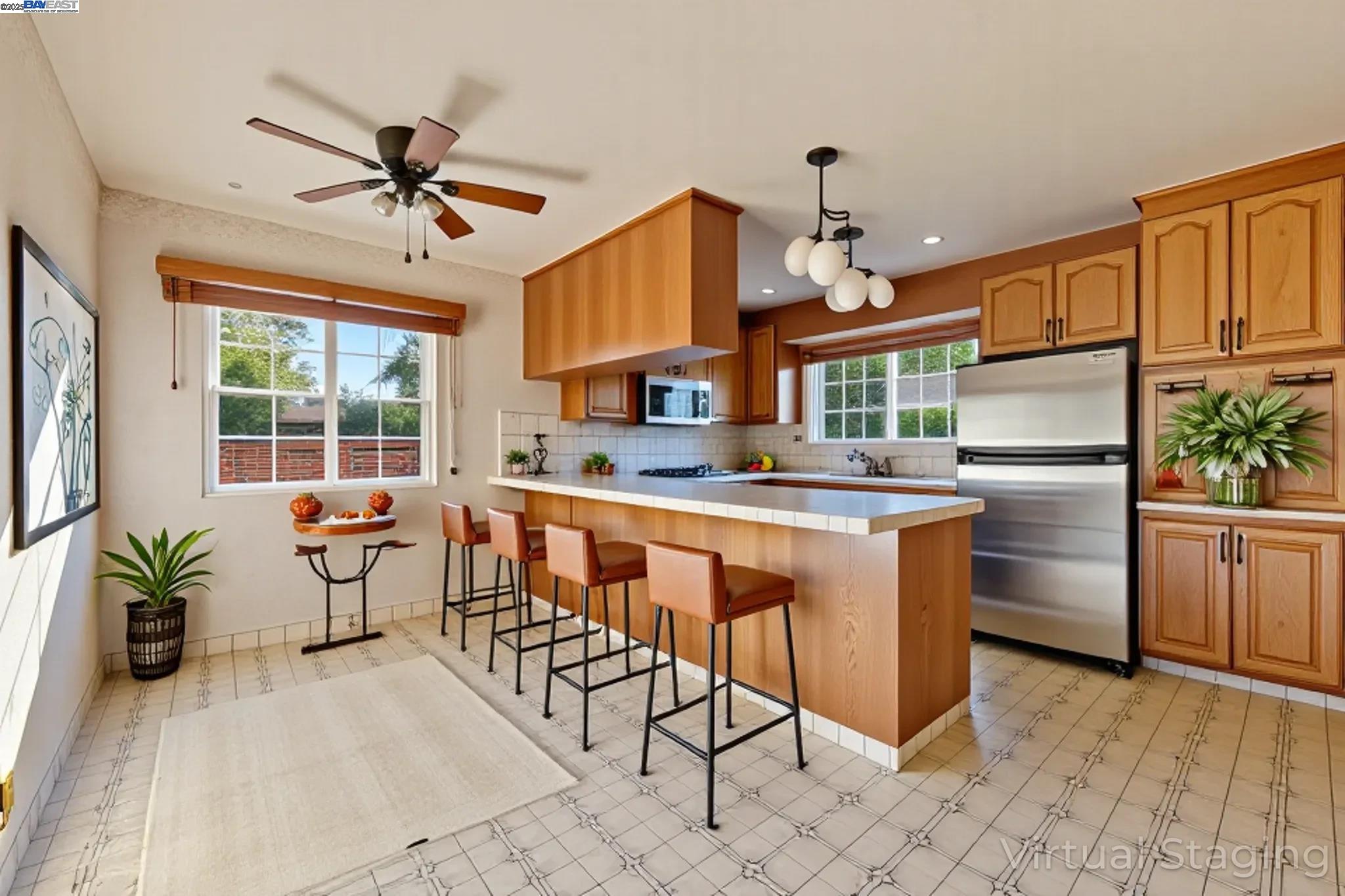 Detail Gallery Image 8 of 46 For 85 Sequoyah View, Oakland,  CA 94605 - 4 Beds | 3 Baths