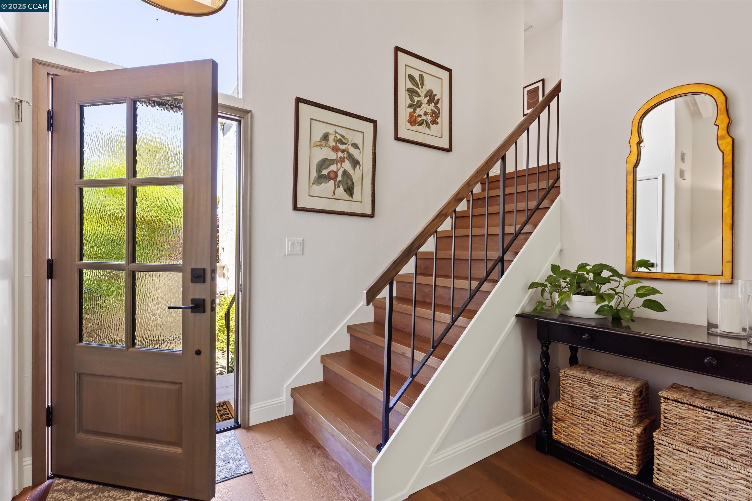 Detail Gallery Image 4 of 40 For 1513 Siskiyou Dr, Walnut Creek,  CA 94598 - 3 Beds | 2/1 Baths