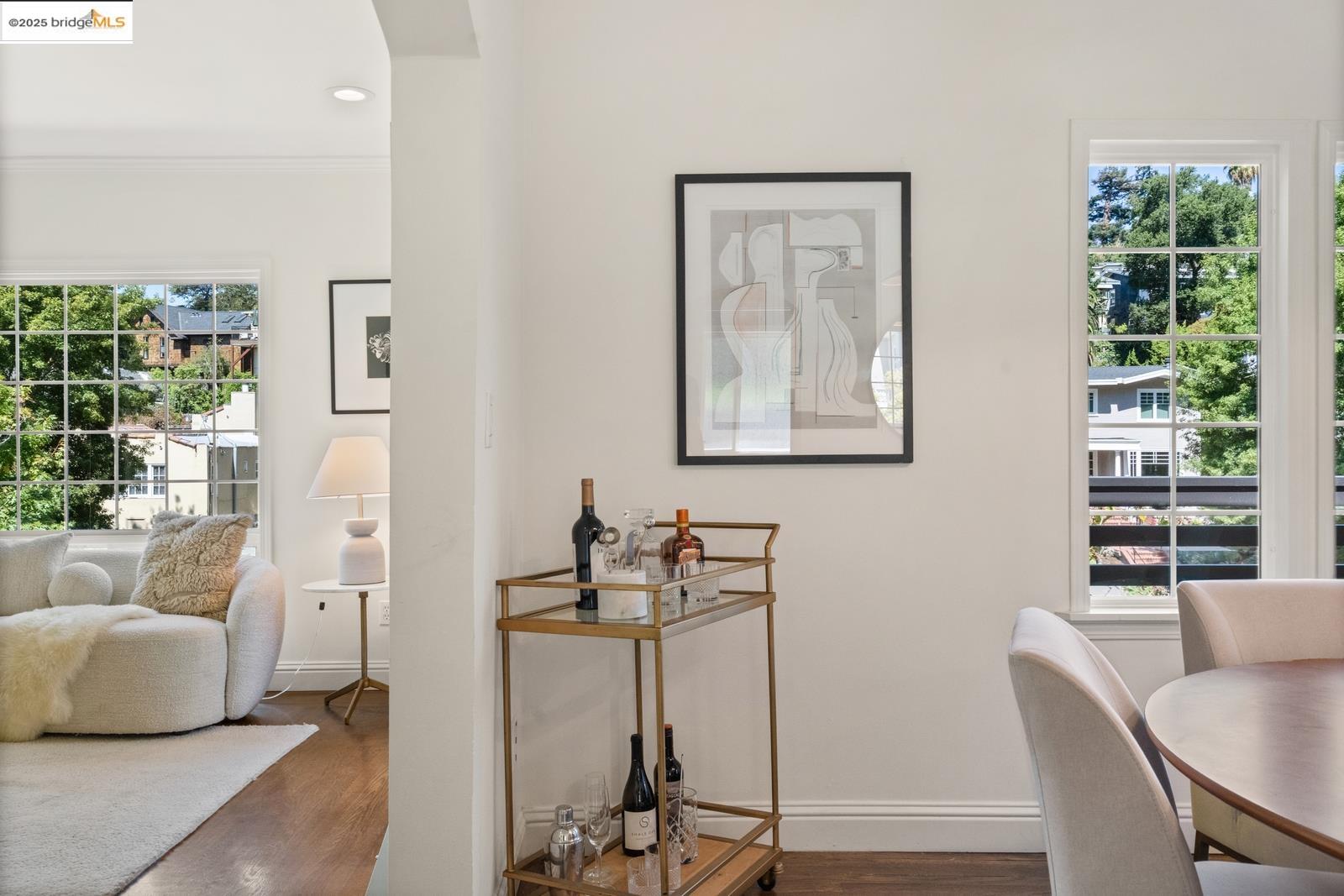 Detail Gallery Image 16 of 54 For 667 Mandana Blvd, Oakland,  CA 94610 - 3 Beds | 3 Baths