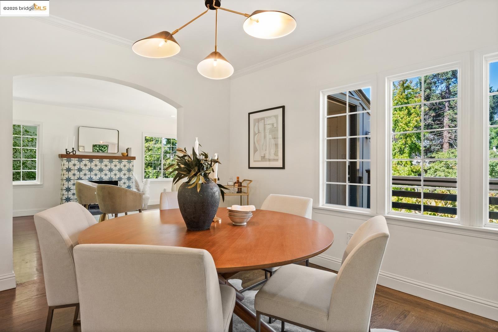 Detail Gallery Image 19 of 54 For 667 Mandana Blvd, Oakland,  CA 94610 - 3 Beds | 3 Baths