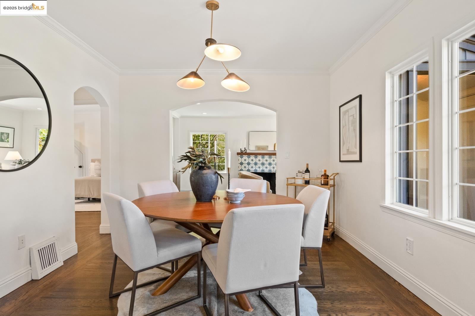 Detail Gallery Image 25 of 54 For 667 Mandana Blvd, Oakland,  CA 94610 - 3 Beds | 3 Baths