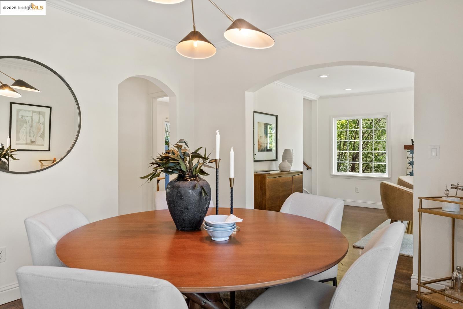 Detail Gallery Image 26 of 54 For 667 Mandana Blvd, Oakland,  CA 94610 - 3 Beds | 3 Baths