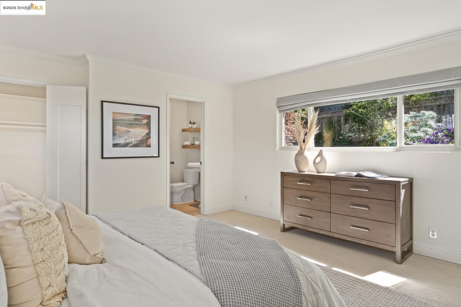 Detail Gallery Image 36 of 54 For 667 Mandana Blvd, Oakland,  CA 94610 - 3 Beds | 3 Baths