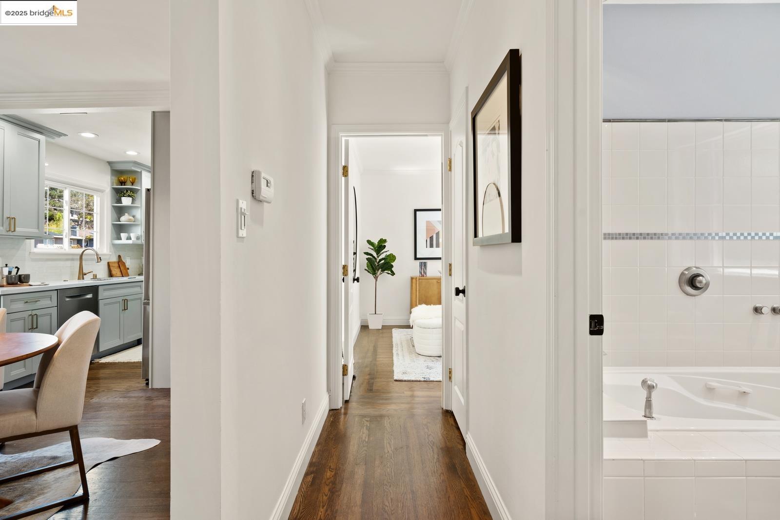 Detail Gallery Image 41 of 54 For 667 Mandana Blvd, Oakland,  CA 94610 - 3 Beds | 3 Baths