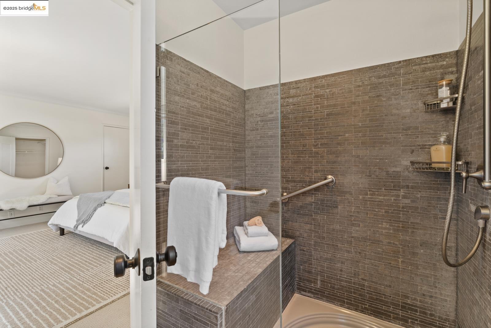 Detail Gallery Image 45 of 54 For 667 Mandana Blvd, Oakland,  CA 94610 - 3 Beds | 3 Baths