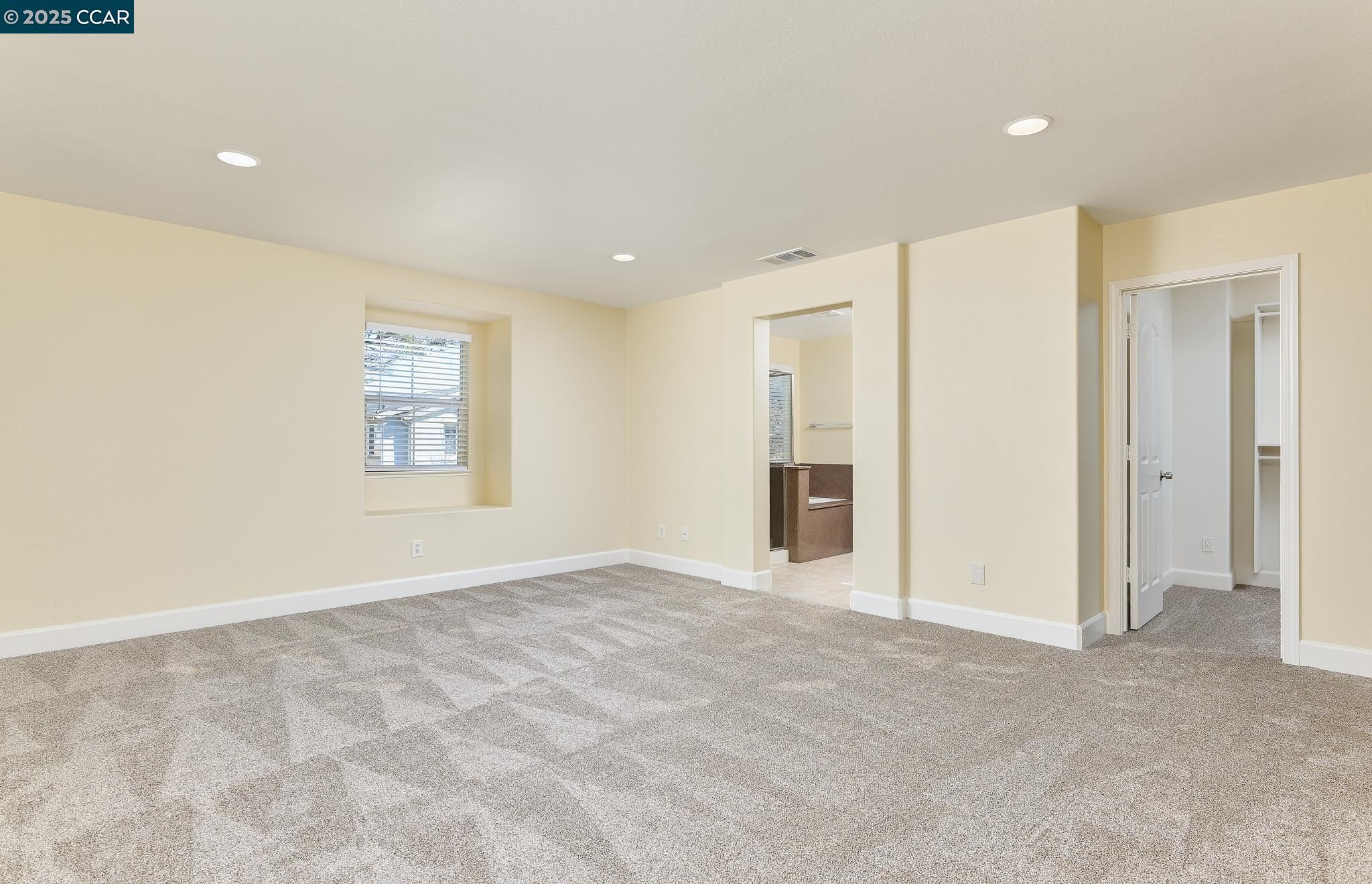 Detail Gallery Image 21 of 25 For 42 Mercury Ct, Pittsburg,  CA 94565 - 5 Beds | 2/1 Baths