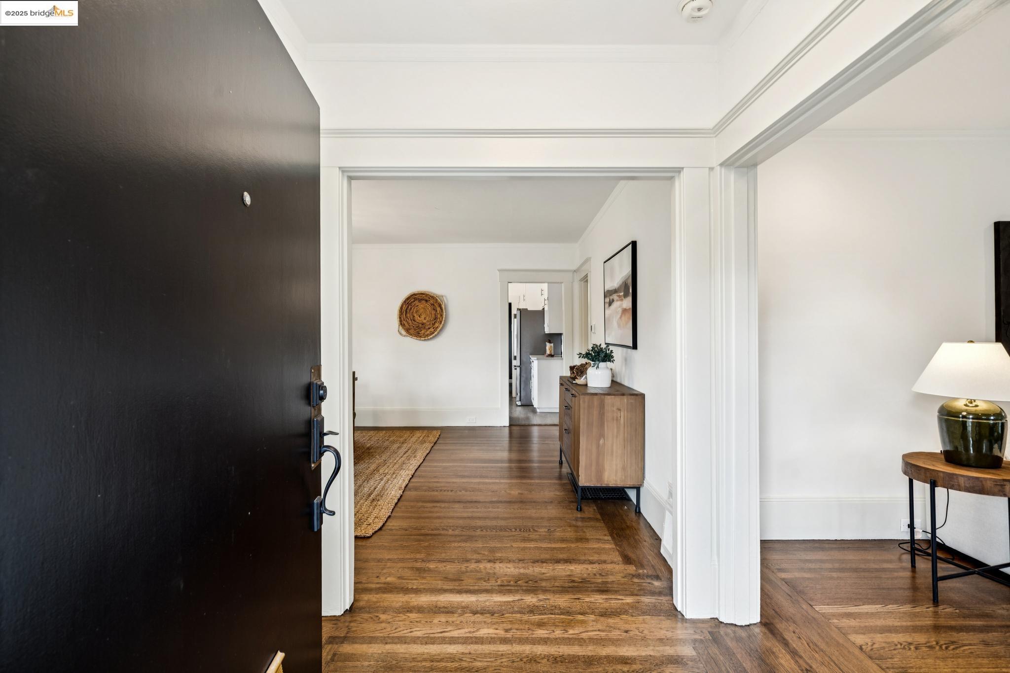 Detail Gallery Image 4 of 44 For 3925 Balfour Avenue, Oakland,  CA 94610 - 3 Beds | 2 Baths