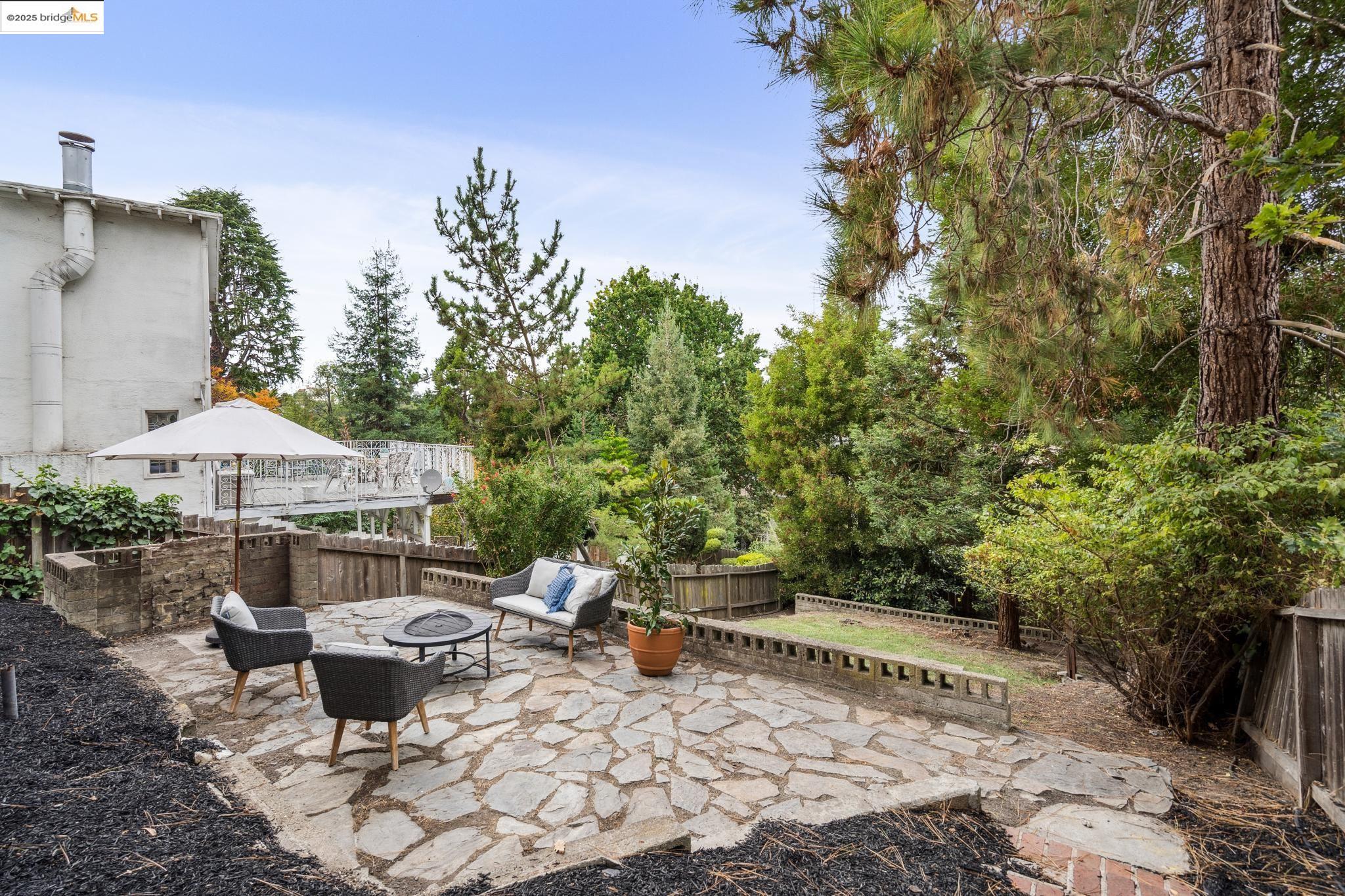 Detail Gallery Image 39 of 44 For 3925 Balfour Avenue, Oakland,  CA 94610 - 3 Beds | 2 Baths