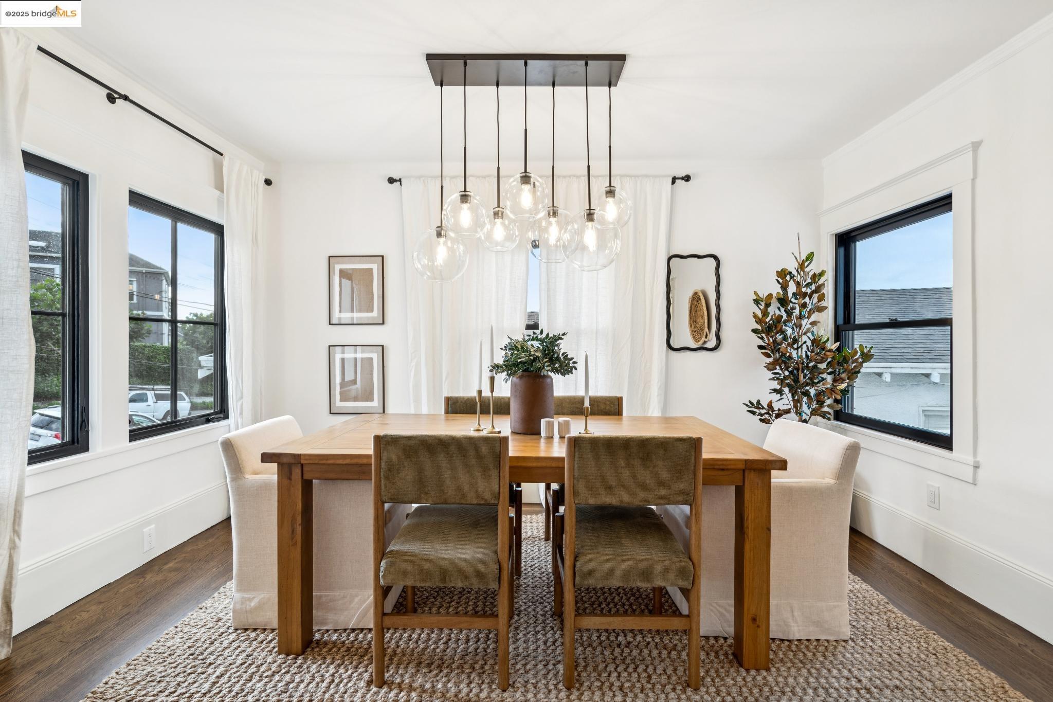 Detail Gallery Image 9 of 44 For 3925 Balfour Avenue, Oakland,  CA 94610 - 3 Beds | 2 Baths