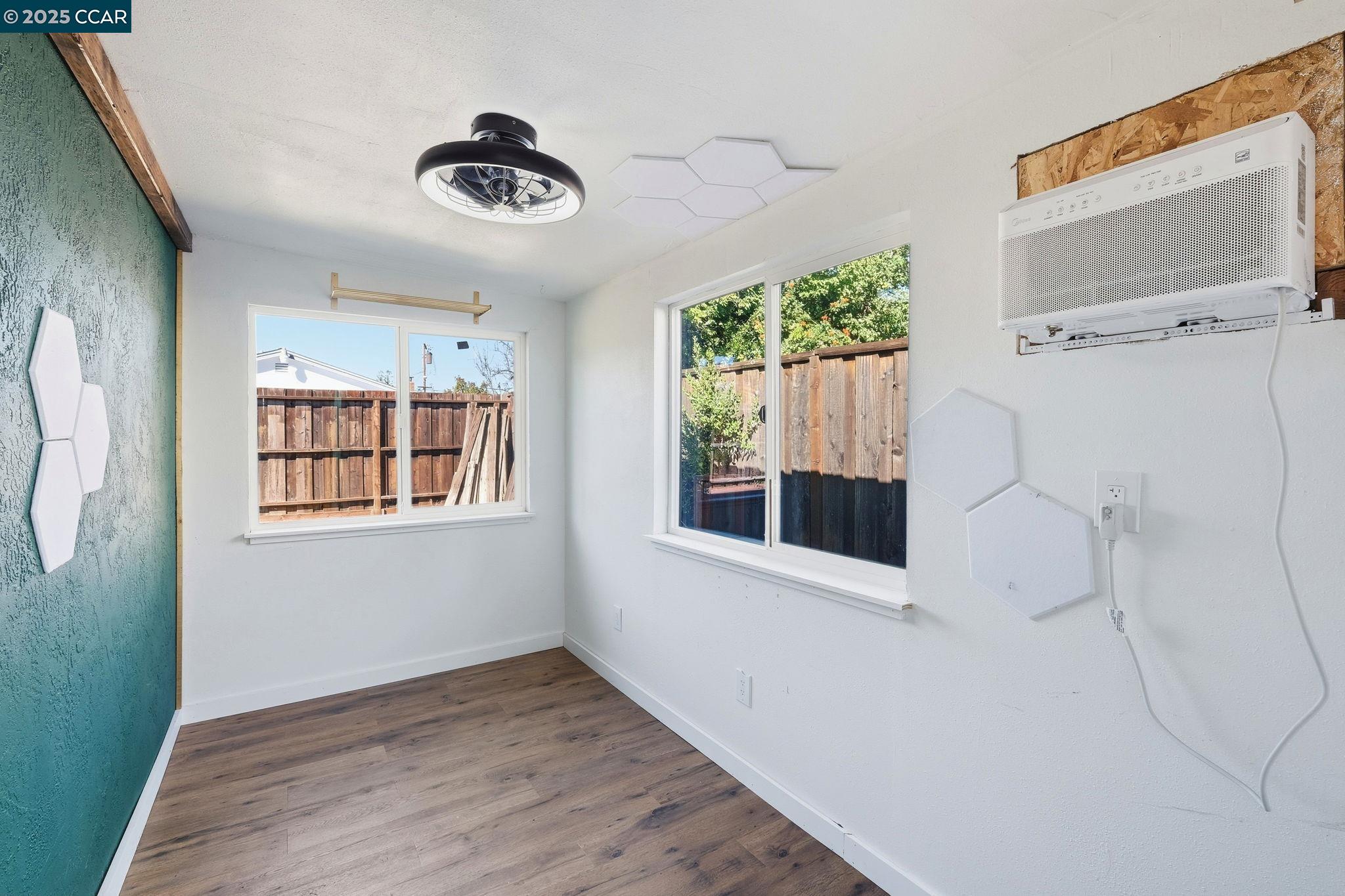 Detail Gallery Image 28 of 36 For 1288 Kentucky Dr, Concord,  CA 94521 - 3 Beds | 2 Baths