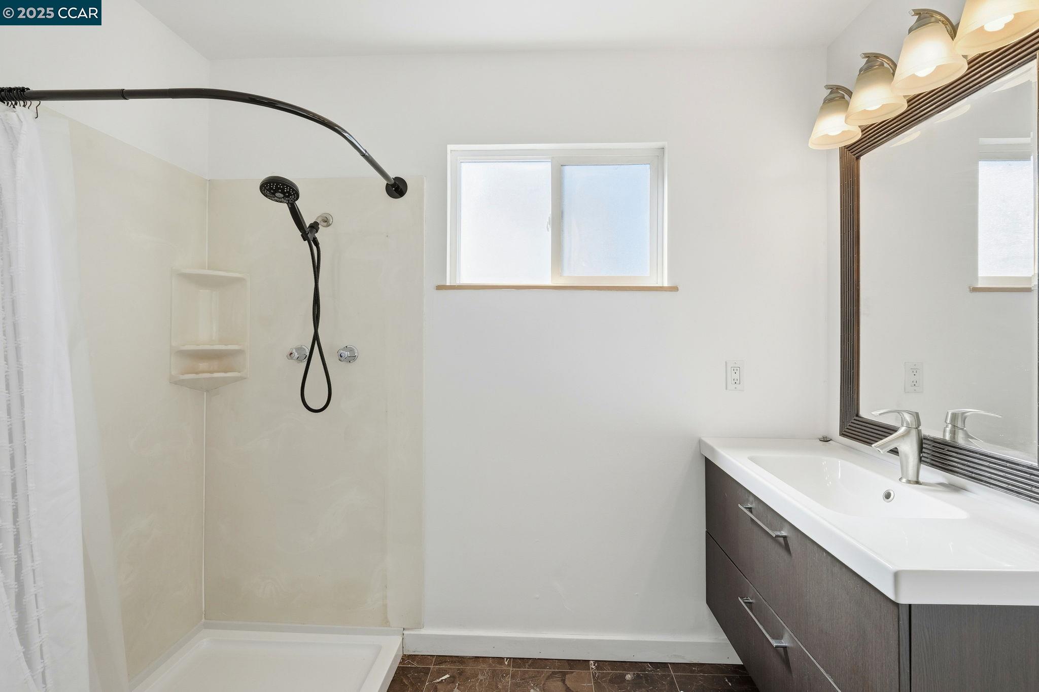 Detail Gallery Image 30 of 36 For 1288 Kentucky Dr, Concord,  CA 94521 - 3 Beds | 2 Baths