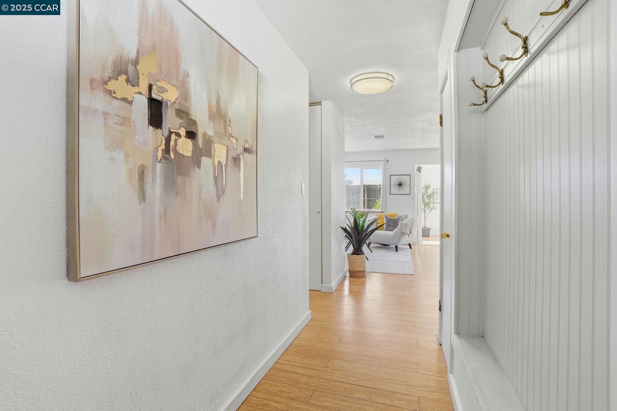 Detail Gallery Image 6 of 42 For 1288 Kentucky Dr, Concord,  CA 94521 - 3 Beds | 2 Baths