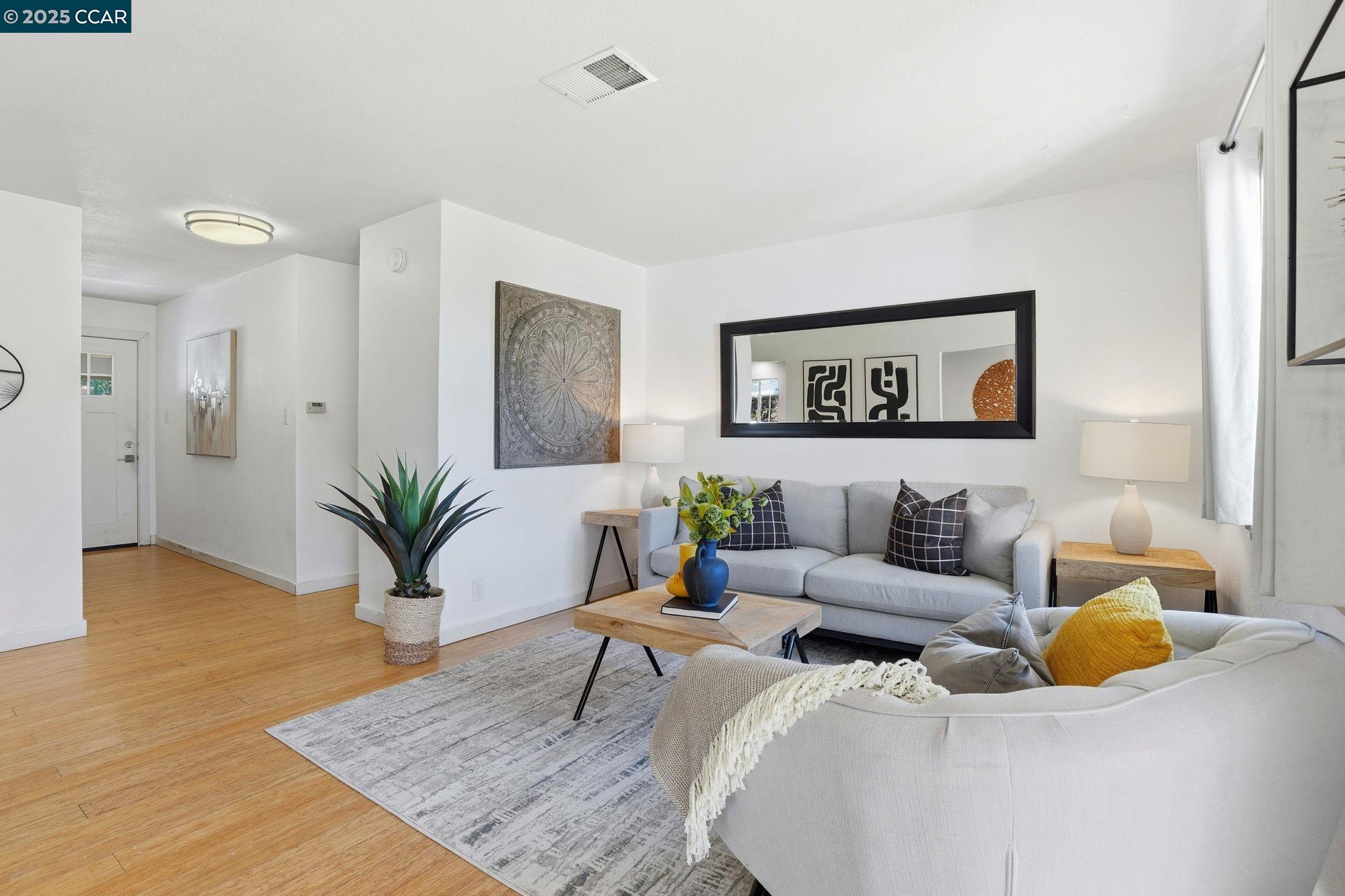 Detail Gallery Image 7 of 42 For 1288 Kentucky Dr, Concord,  CA 94521 - 3 Beds | 2 Baths