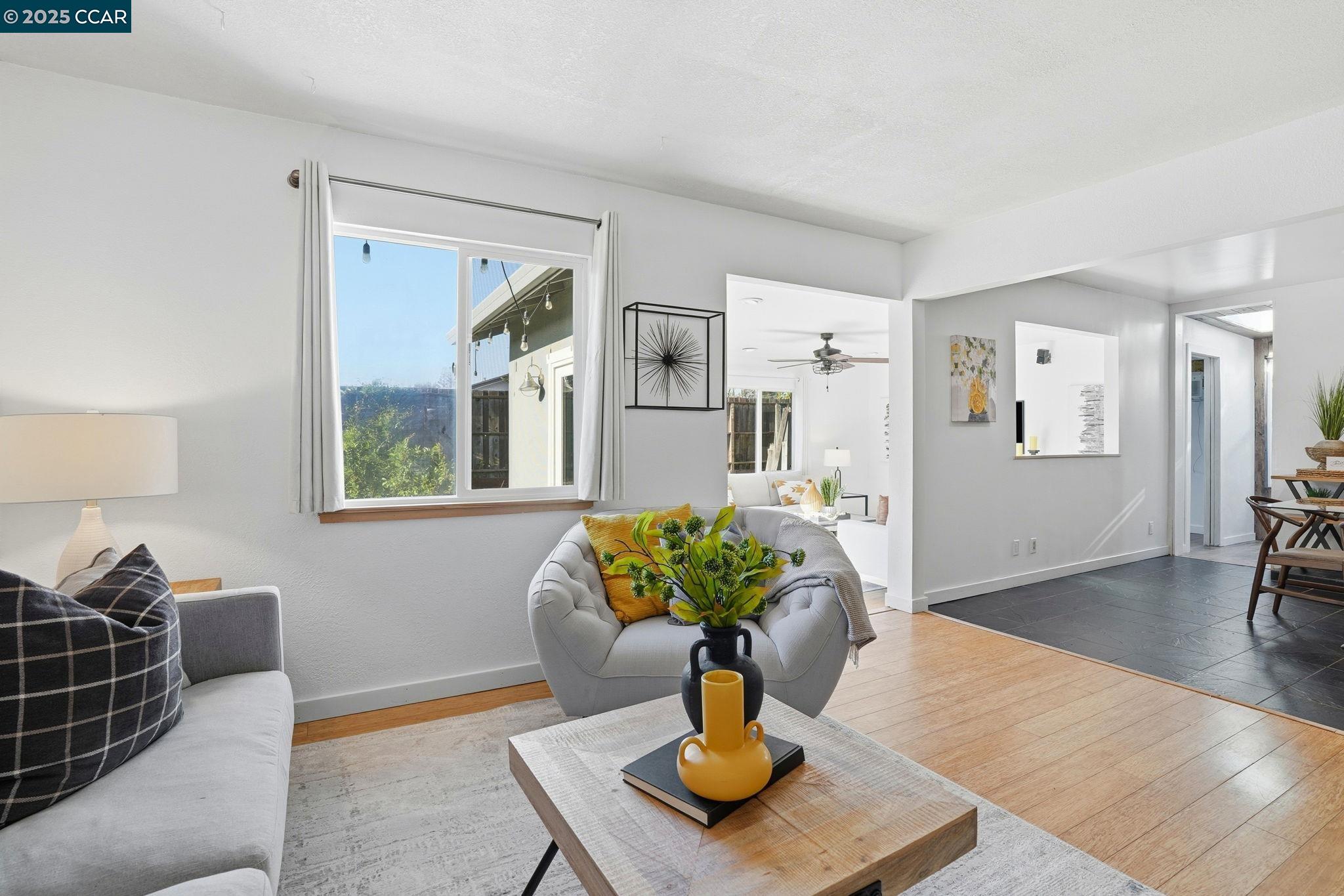 Detail Gallery Image 9 of 42 For 1288 Kentucky Dr, Concord,  CA 94521 - 3 Beds | 2 Baths