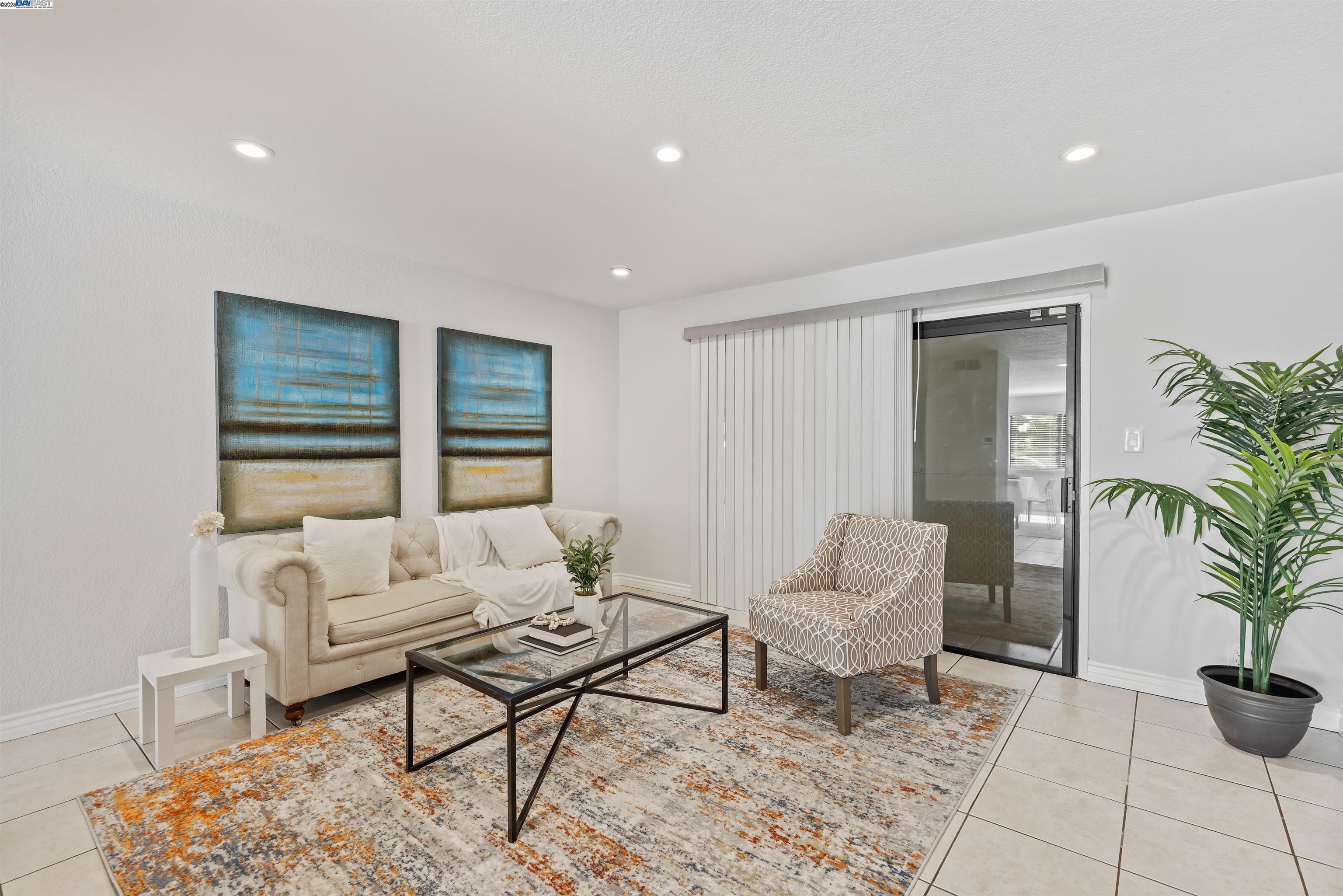 Detail Gallery Image 12 of 26 For 33528 13th Street, Union City,  CA 94587 - 3 Beds | 2 Baths