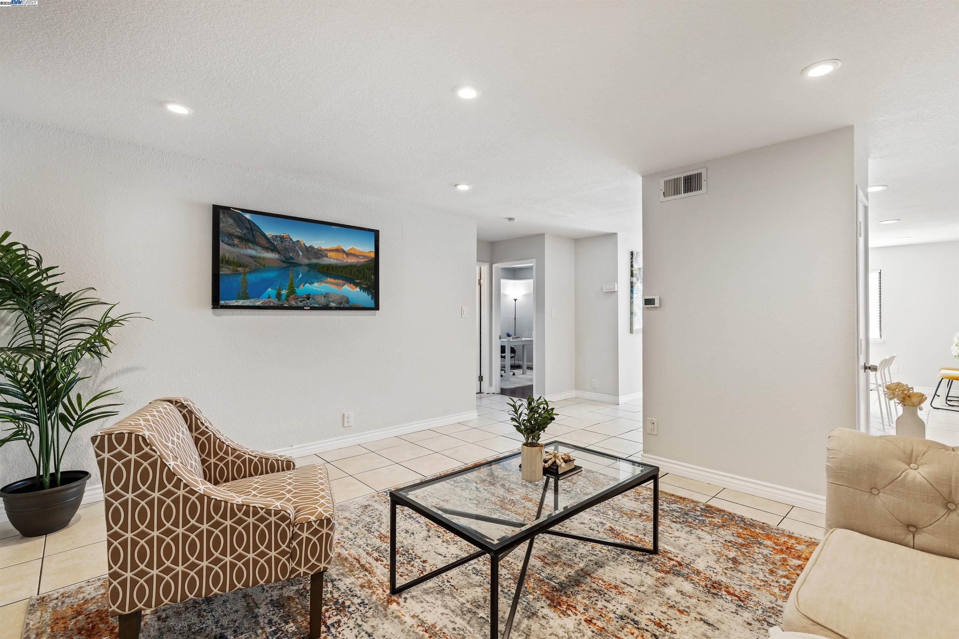 Detail Gallery Image 14 of 26 For 33528 13th Street, Union City,  CA 94587 - 3 Beds | 2 Baths
