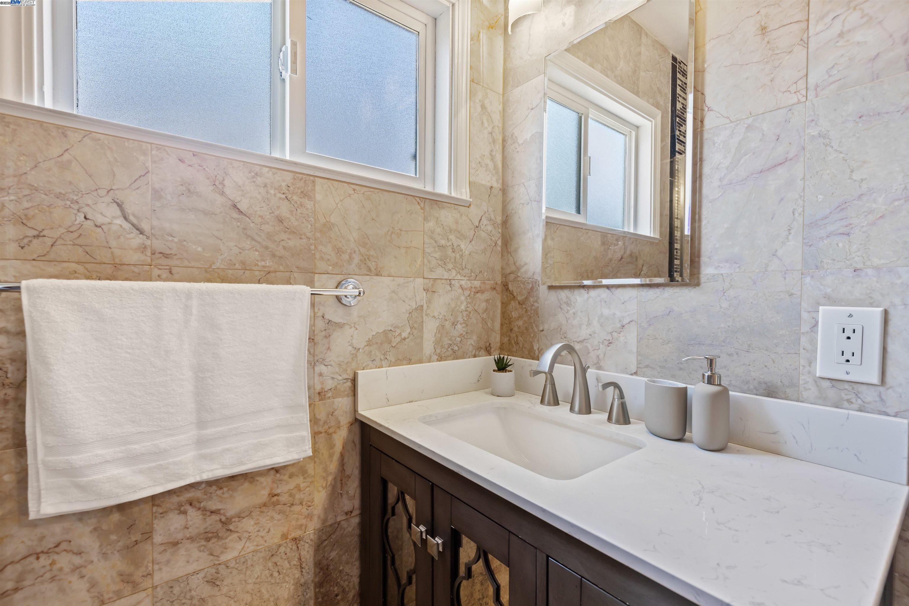 Detail Gallery Image 23 of 26 For 33528 13th Street, Union City,  CA 94587 - 3 Beds | 2 Baths