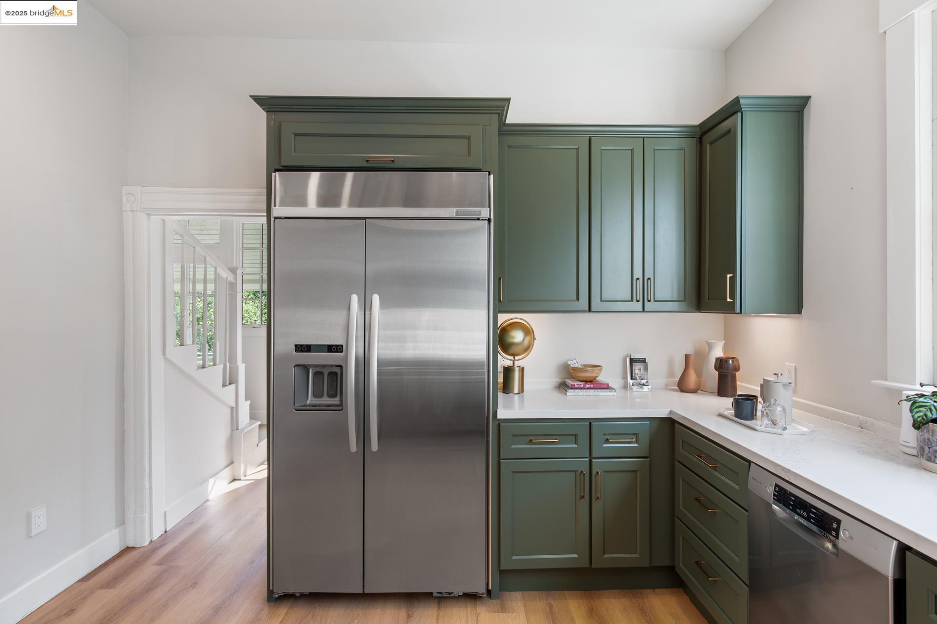 Detail Gallery Image 17 of 60 For 1023 54th St, Oakland,  CA 94608 - – Beds | – Baths