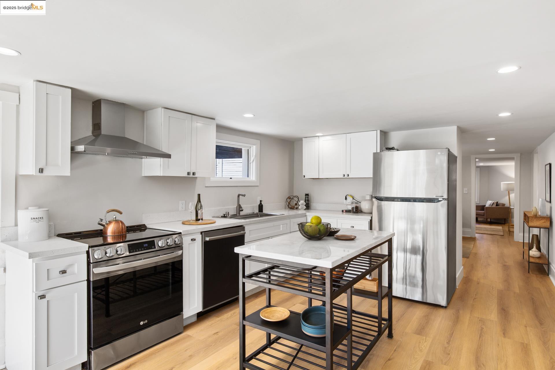 Detail Gallery Image 40 of 60 For 1023 54th St, Oakland,  CA 94608 - – Beds | – Baths