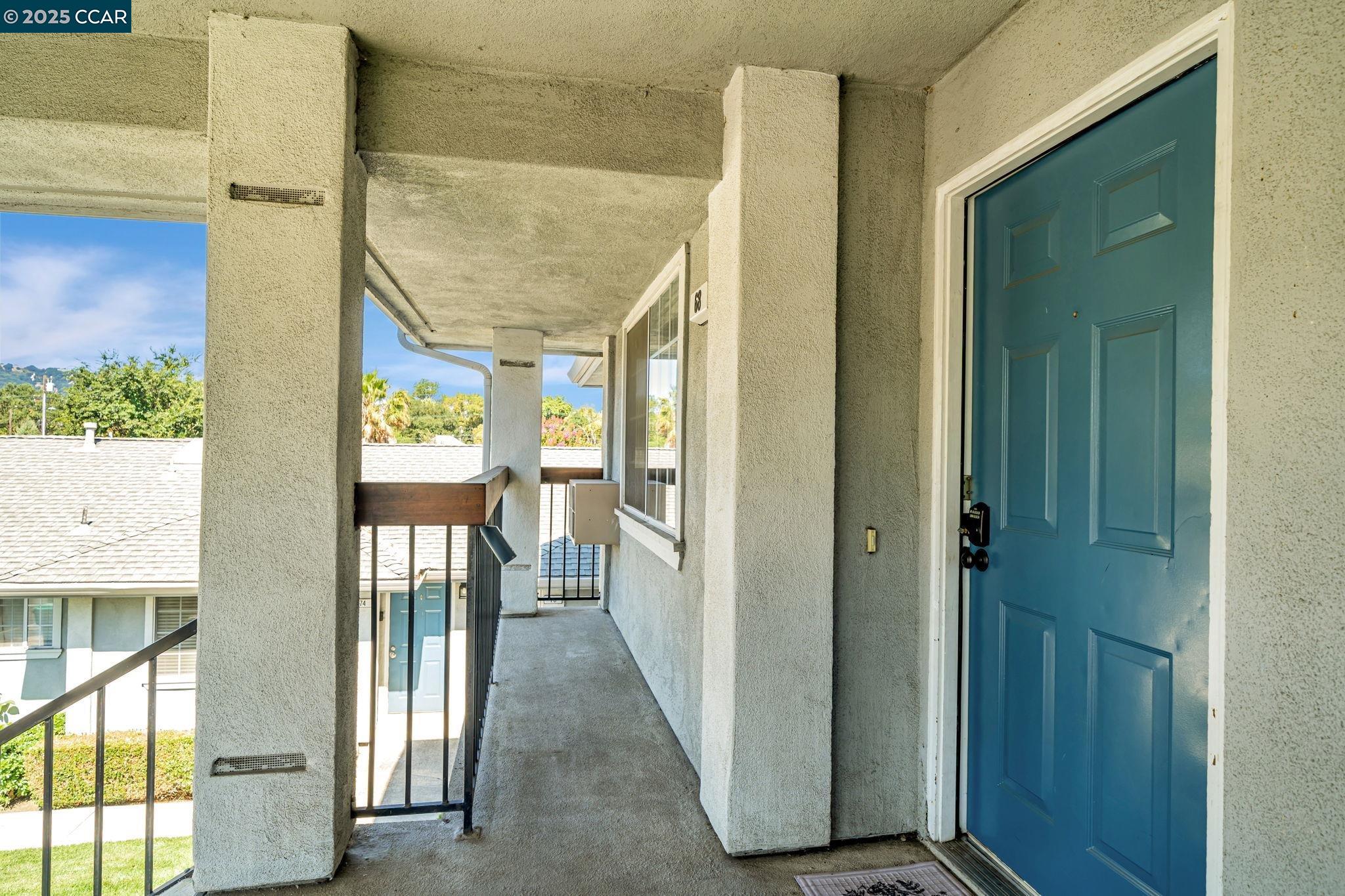 Detail Gallery Image 6 of 41 For 68 Peters Ave #6,  Pleasanton,  CA 94566 - 1 Beds | 1 Baths