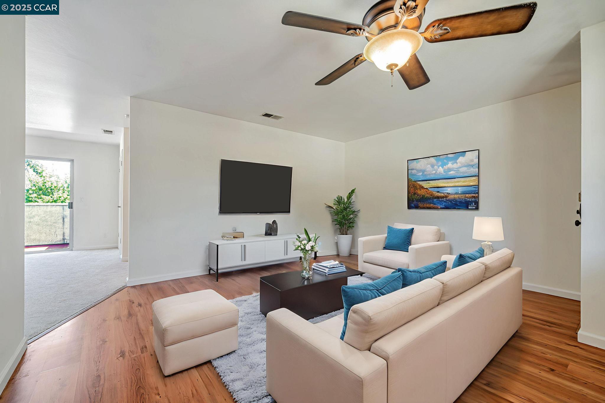 Detail Gallery Image 9 of 41 For 68 Peters Ave #6,  Pleasanton,  CA 94566 - 1 Beds | 1 Baths