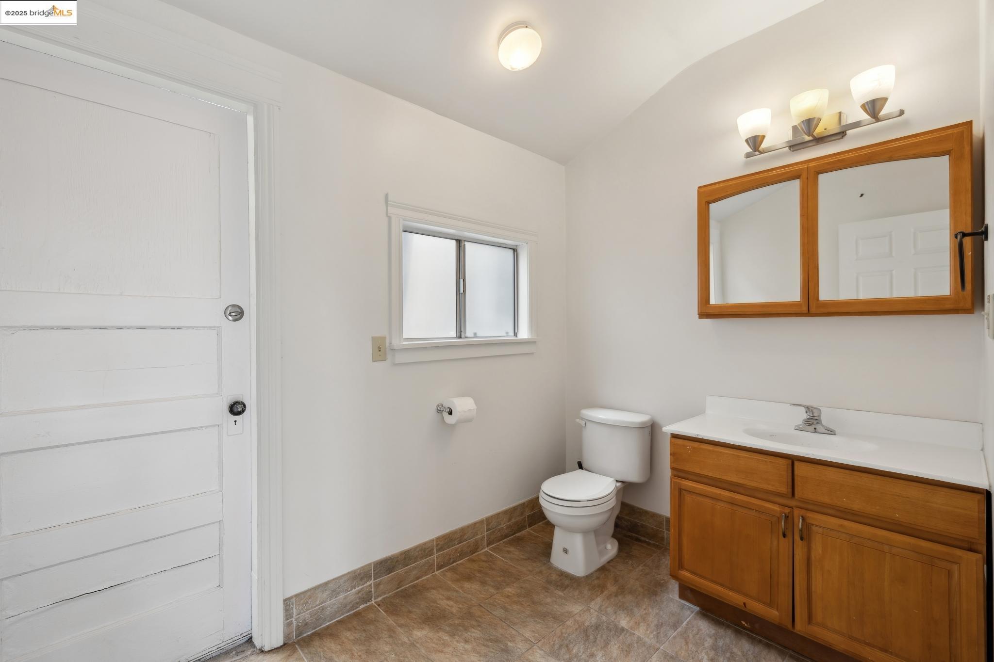 Detail Gallery Image 17 of 58 For 1718 Bancroft Way, Berkeley,  CA 94703 - – Beds | – Baths