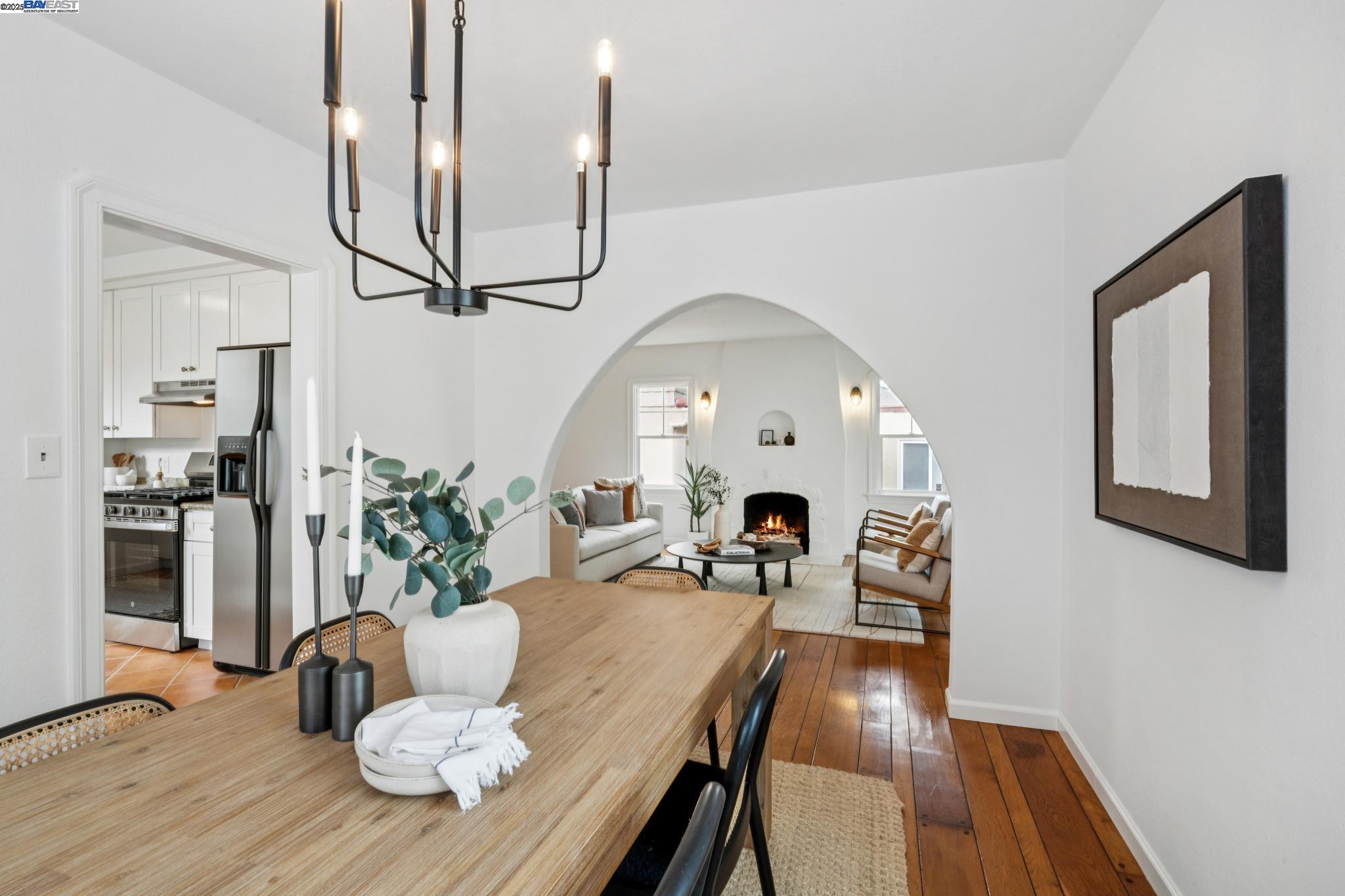 Detail Gallery Image 16 of 40 For 3764 35th Avenue, Oakland,  CA 94619 - 2 Beds | 1 Baths