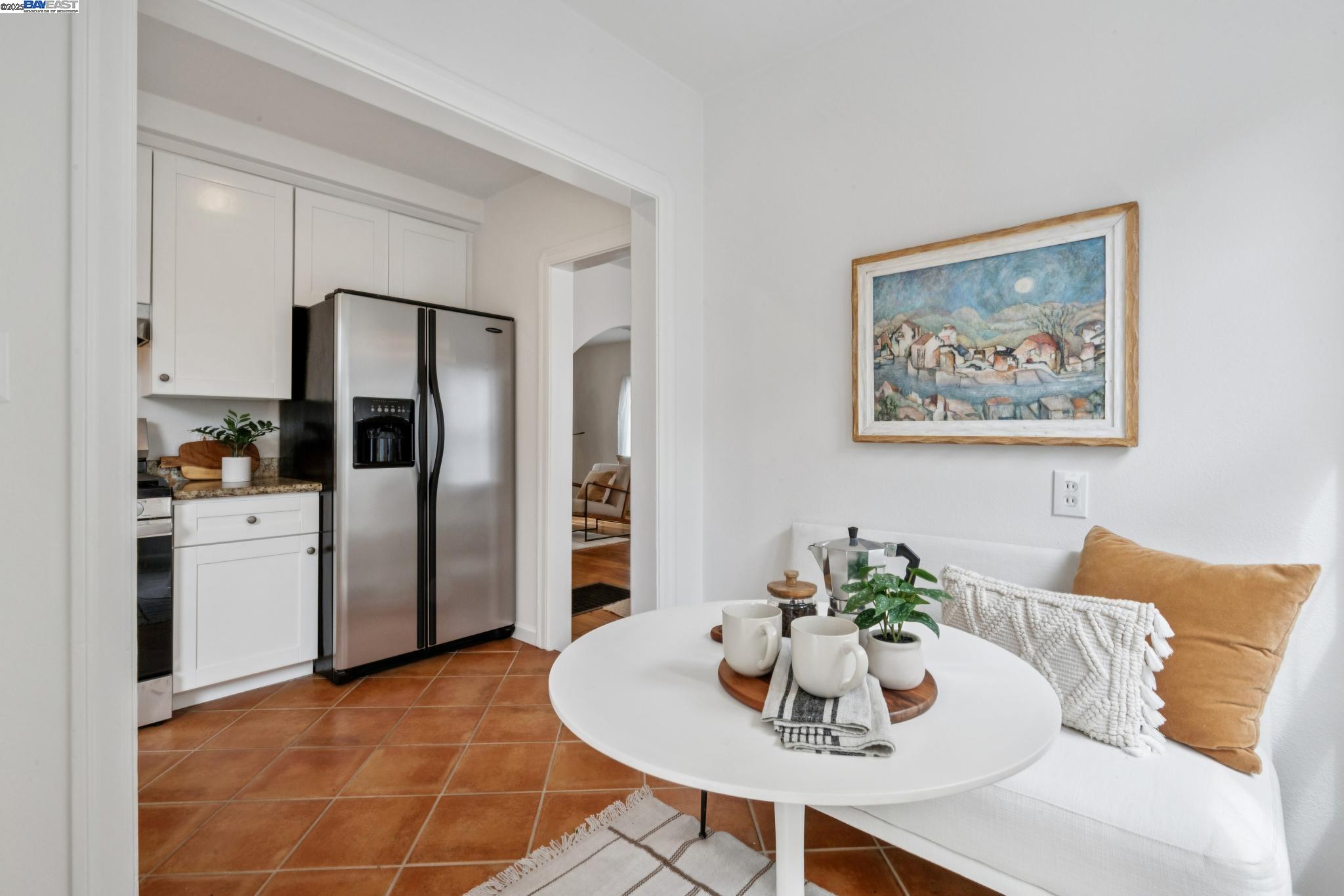 Detail Gallery Image 20 of 40 For 3764 35th Avenue, Oakland,  CA 94619 - 2 Beds | 1 Baths