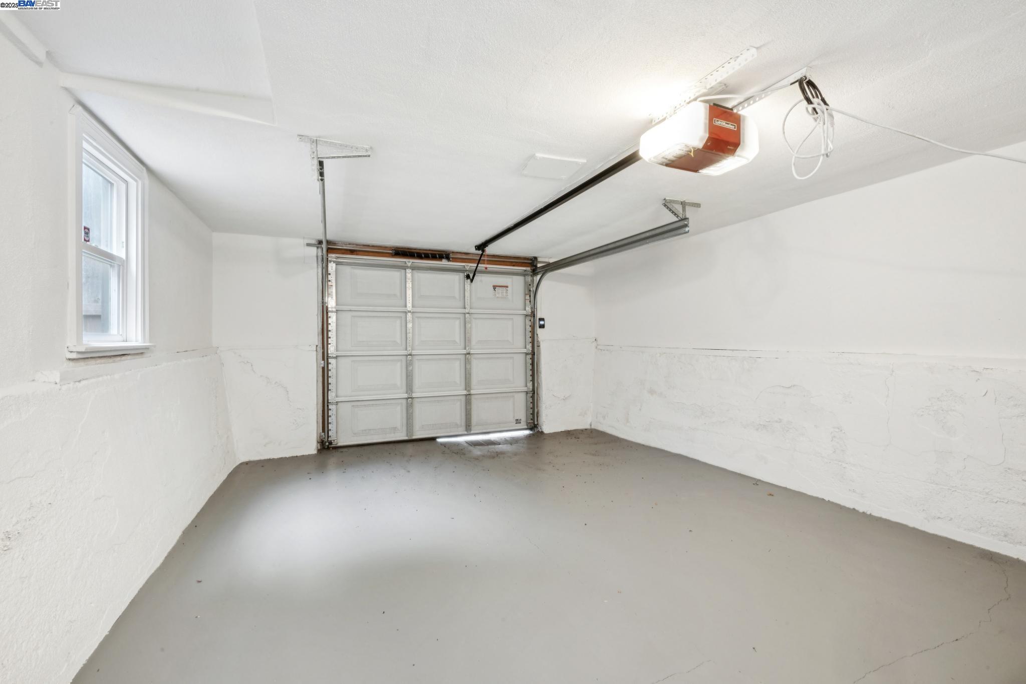 Detail Gallery Image 32 of 40 For 3764 35th Avenue, Oakland,  CA 94619 - 2 Beds | 1 Baths