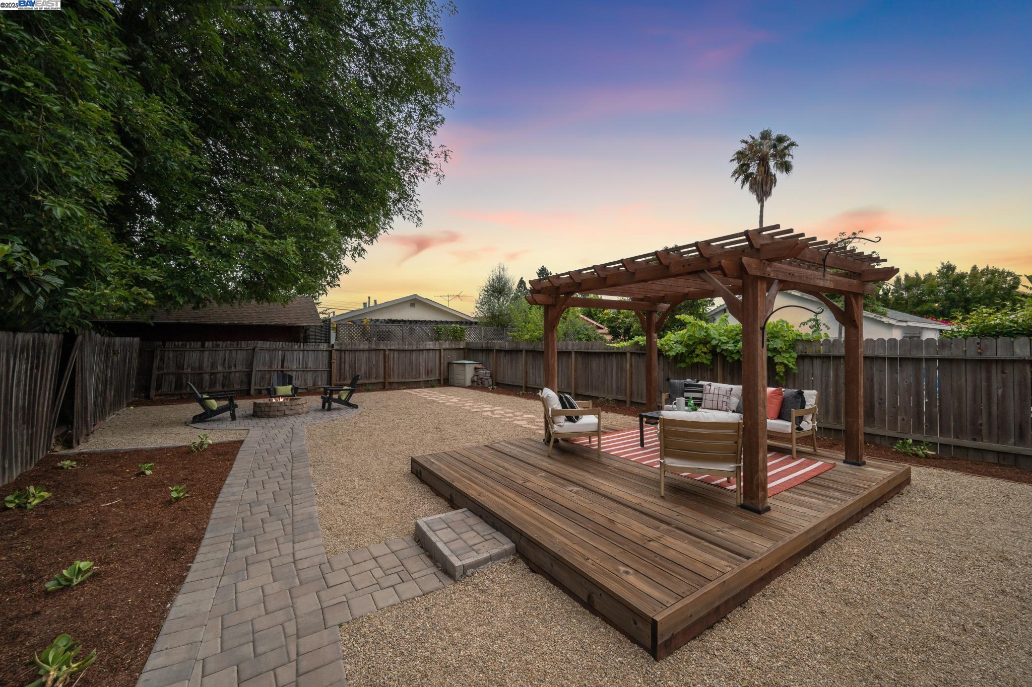 Detail Gallery Image 35 of 40 For 3764 35th Avenue, Oakland,  CA 94619 - 2 Beds | 1 Baths